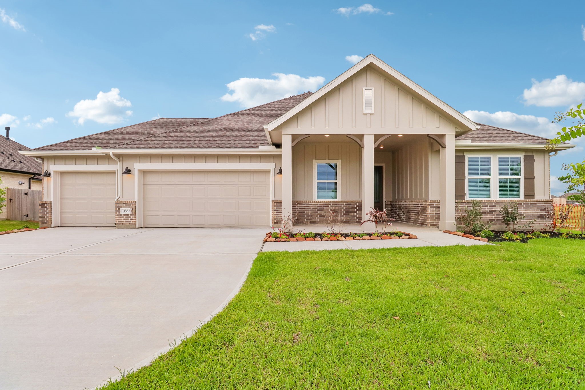 11822 Old Fashion Circle, Mont Belvieu, TX 77535
