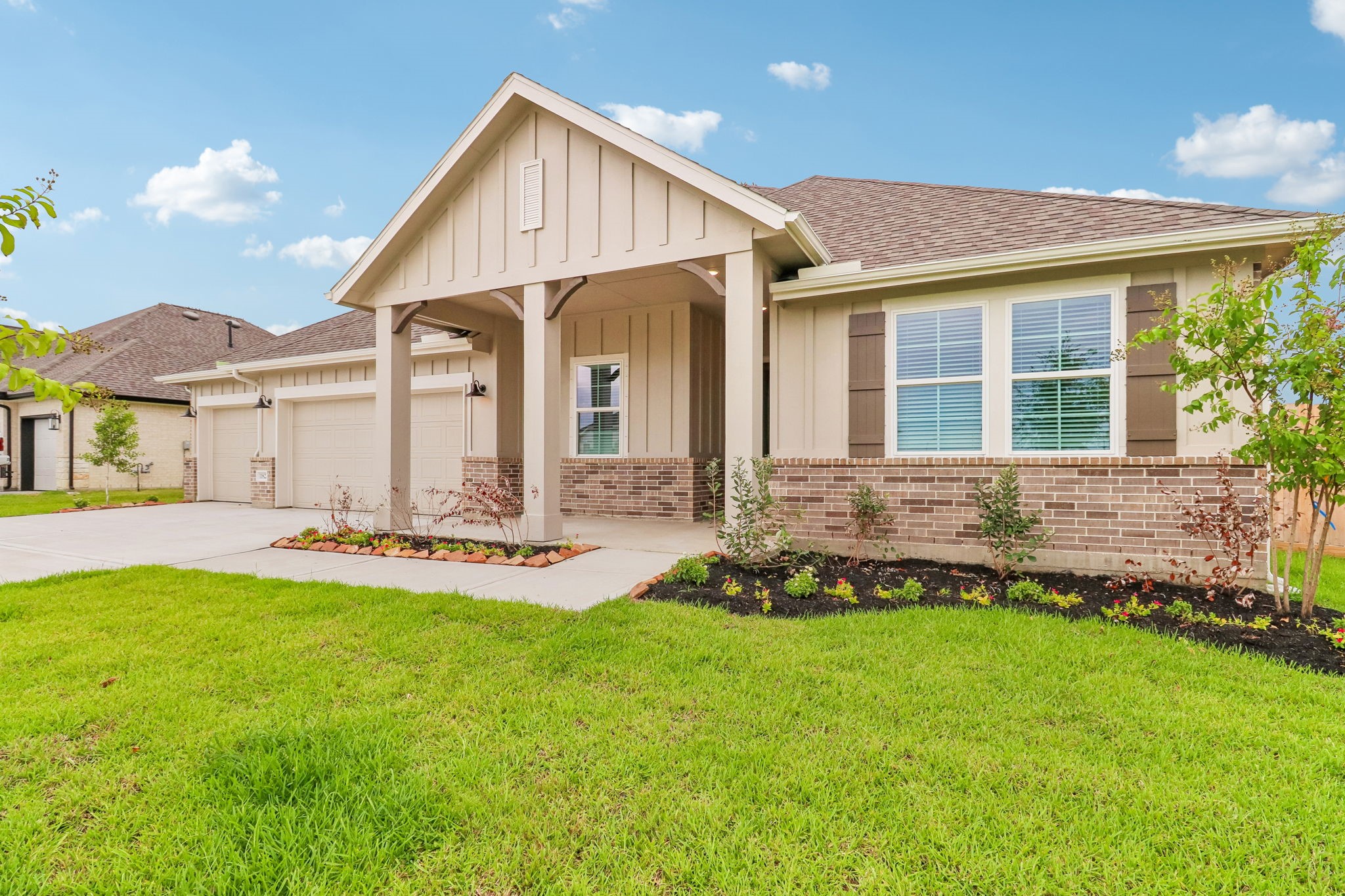 11822 Old Fashion Circle, Mont Belvieu, TX 77535