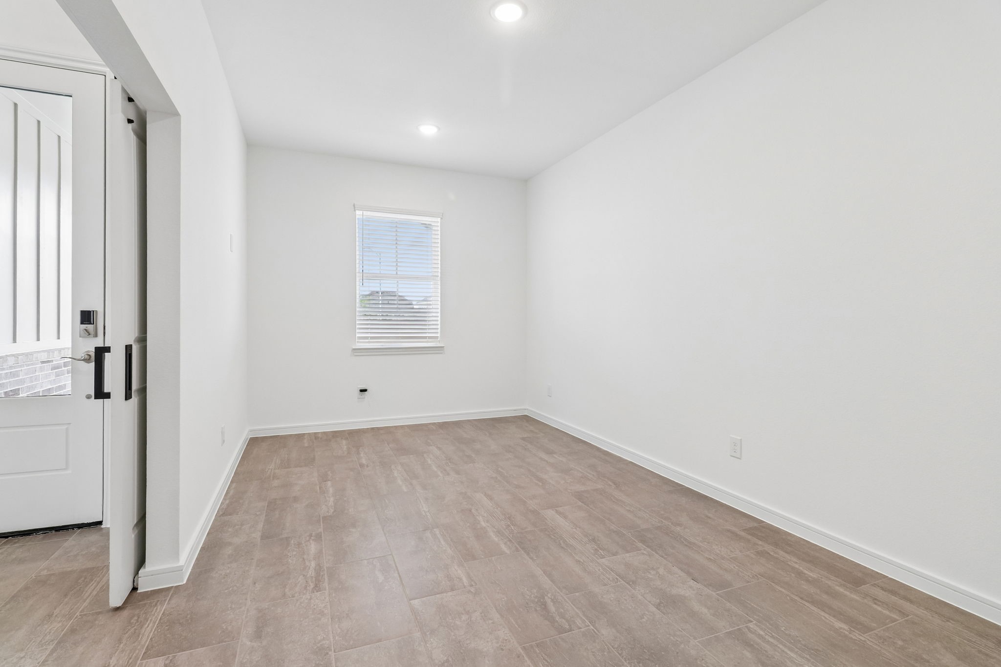 Large office space to accommodate your work from home needs.