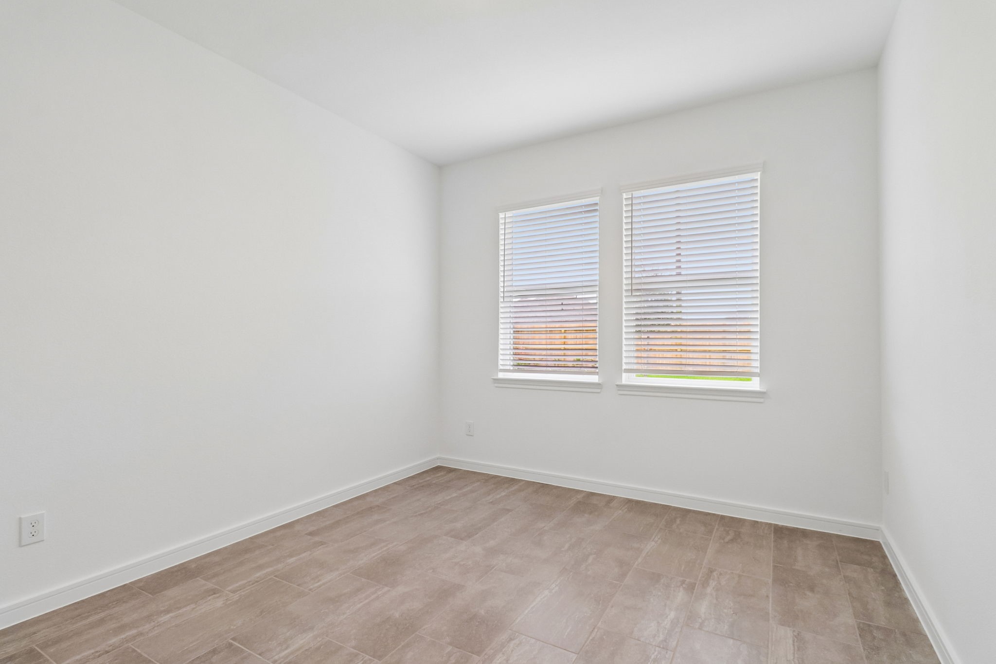 11822 Old Fashion Circle, Mont Belvieu, TX 77535