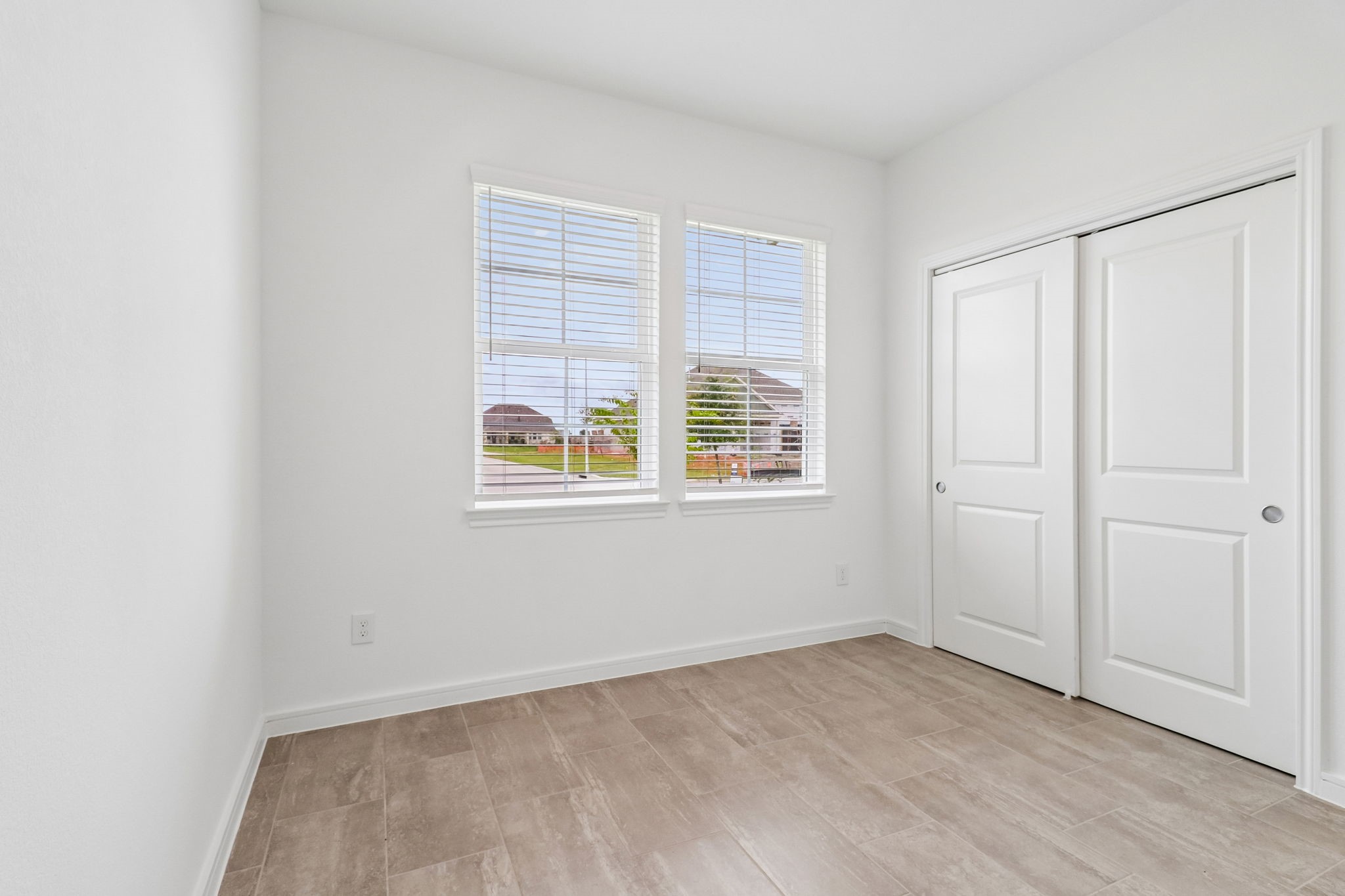 11822 Old Fashion Circle, Mont Belvieu, TX 77535