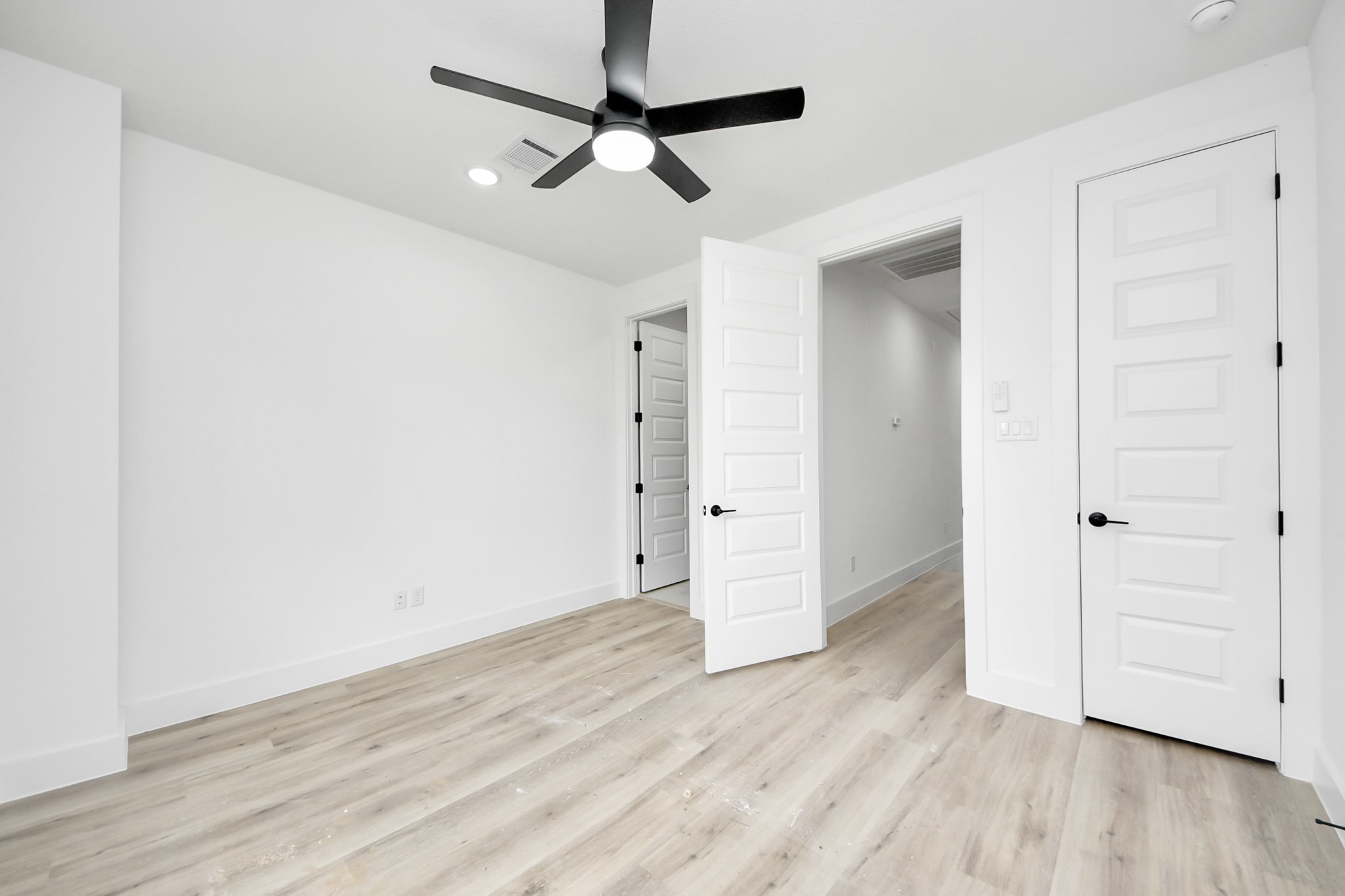 4410 Allen Street, #B, Houston, TX 77007 4410 Allen Street, #B, Houston, TX 77007