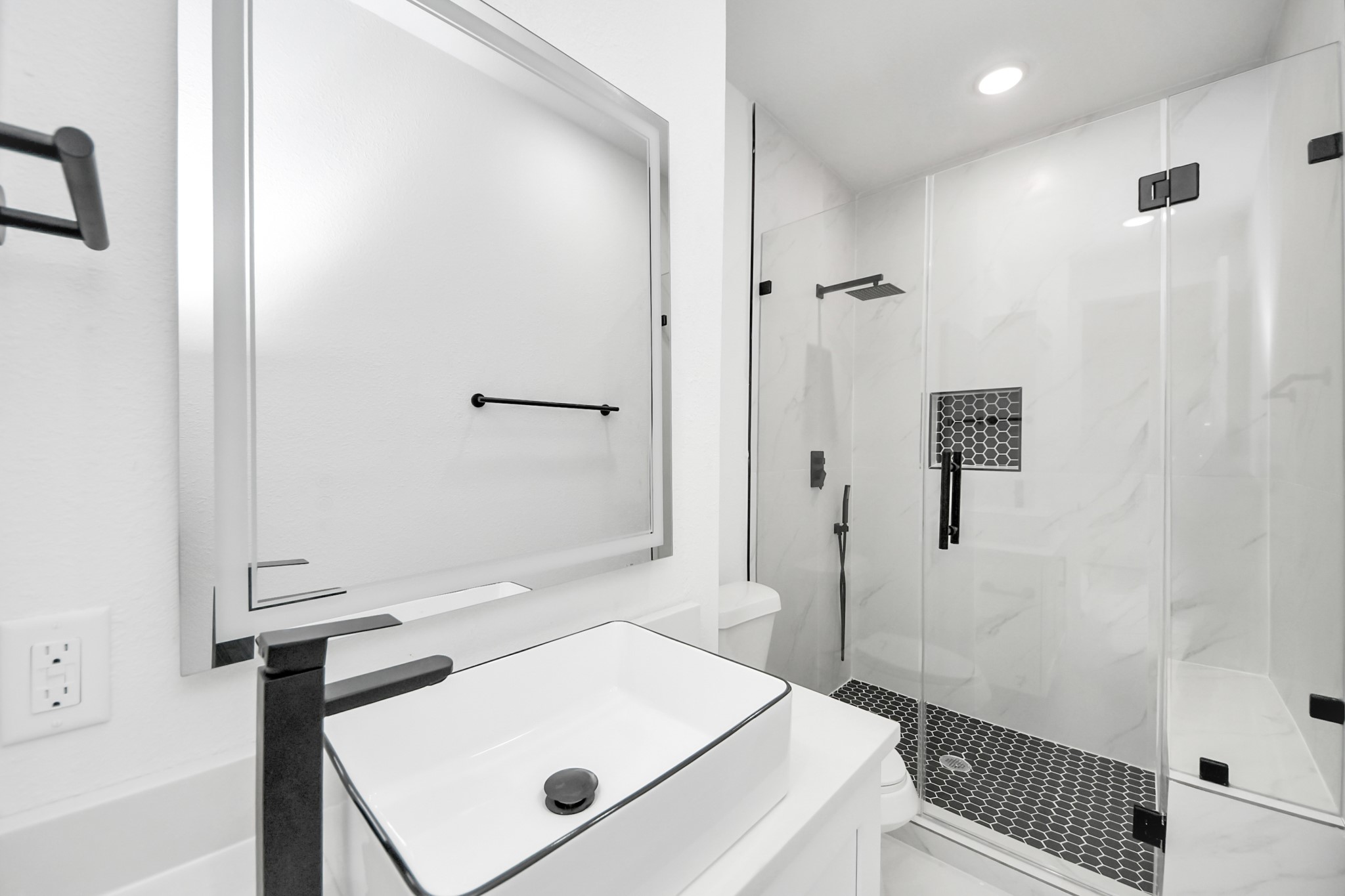 4410 Allen Street, #B, Houston, TX 77007