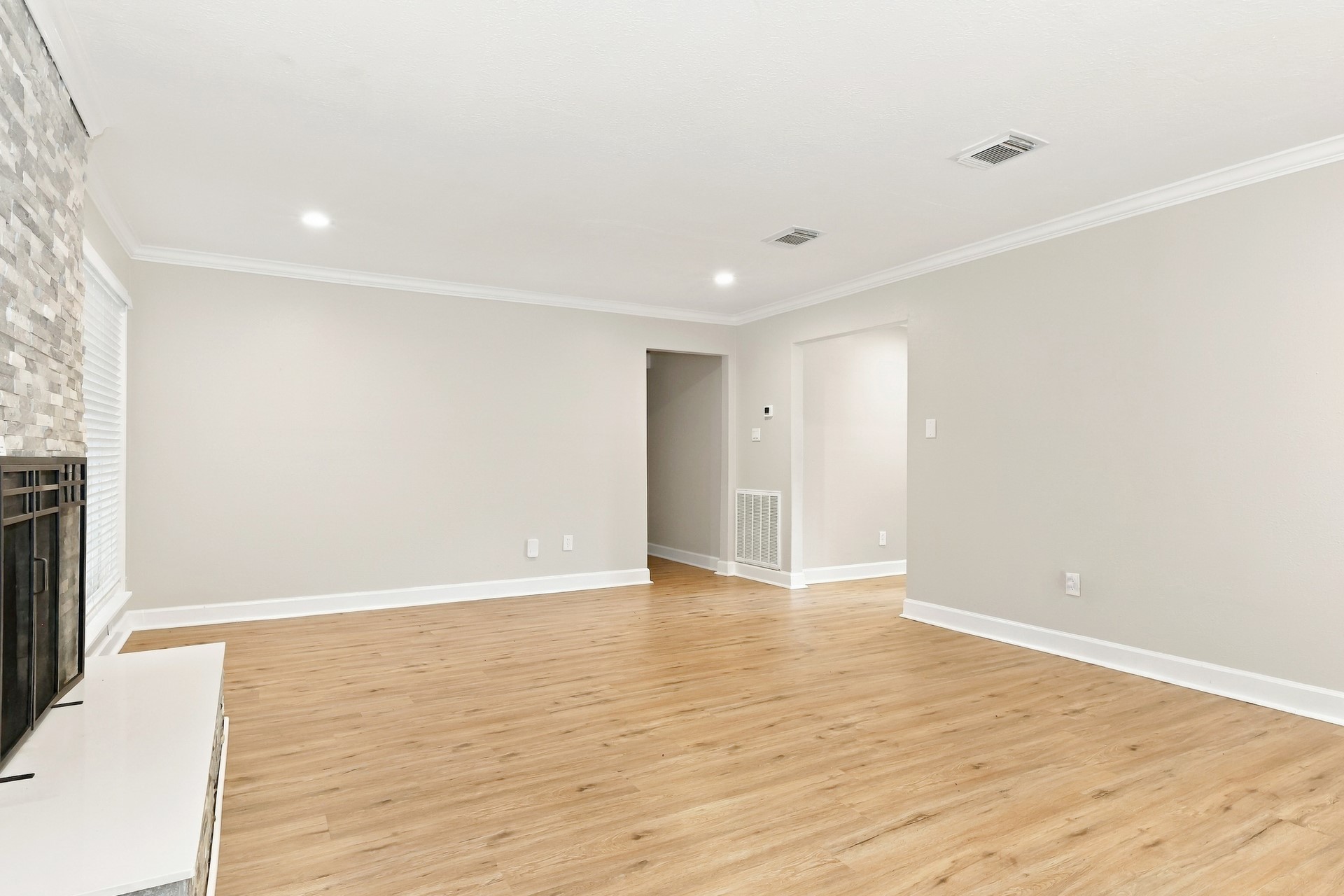 672 Ravensworth Drive, Conroe, TX 77302 672 Ravensworth Drive, Conroe, TX 77302
