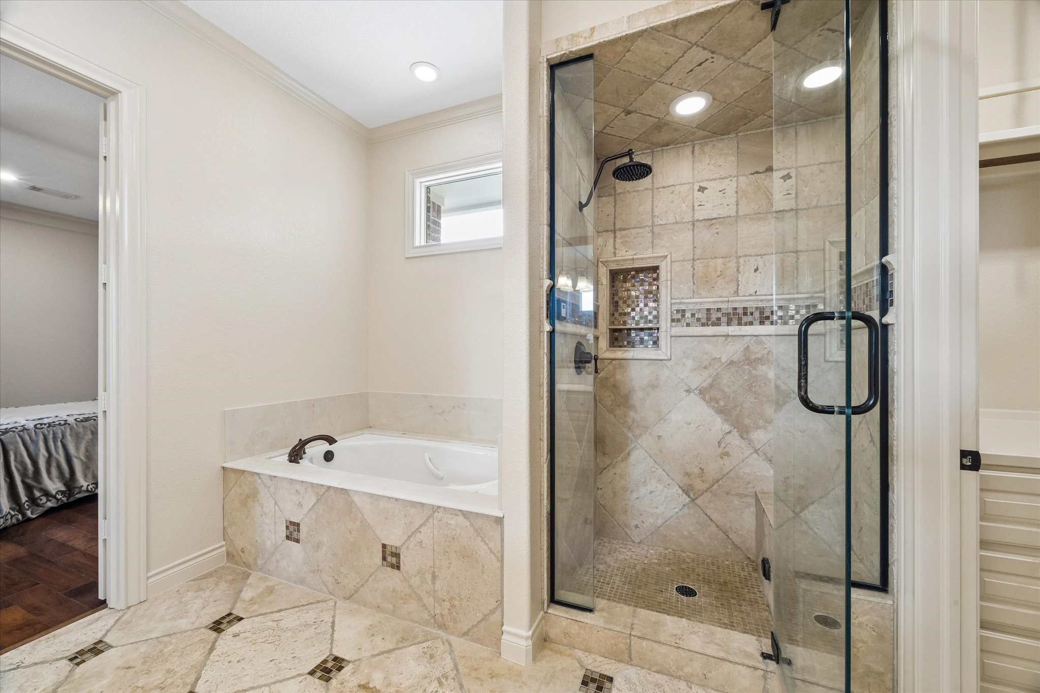 2103 Airline Drive, Friendswood, TX 77546