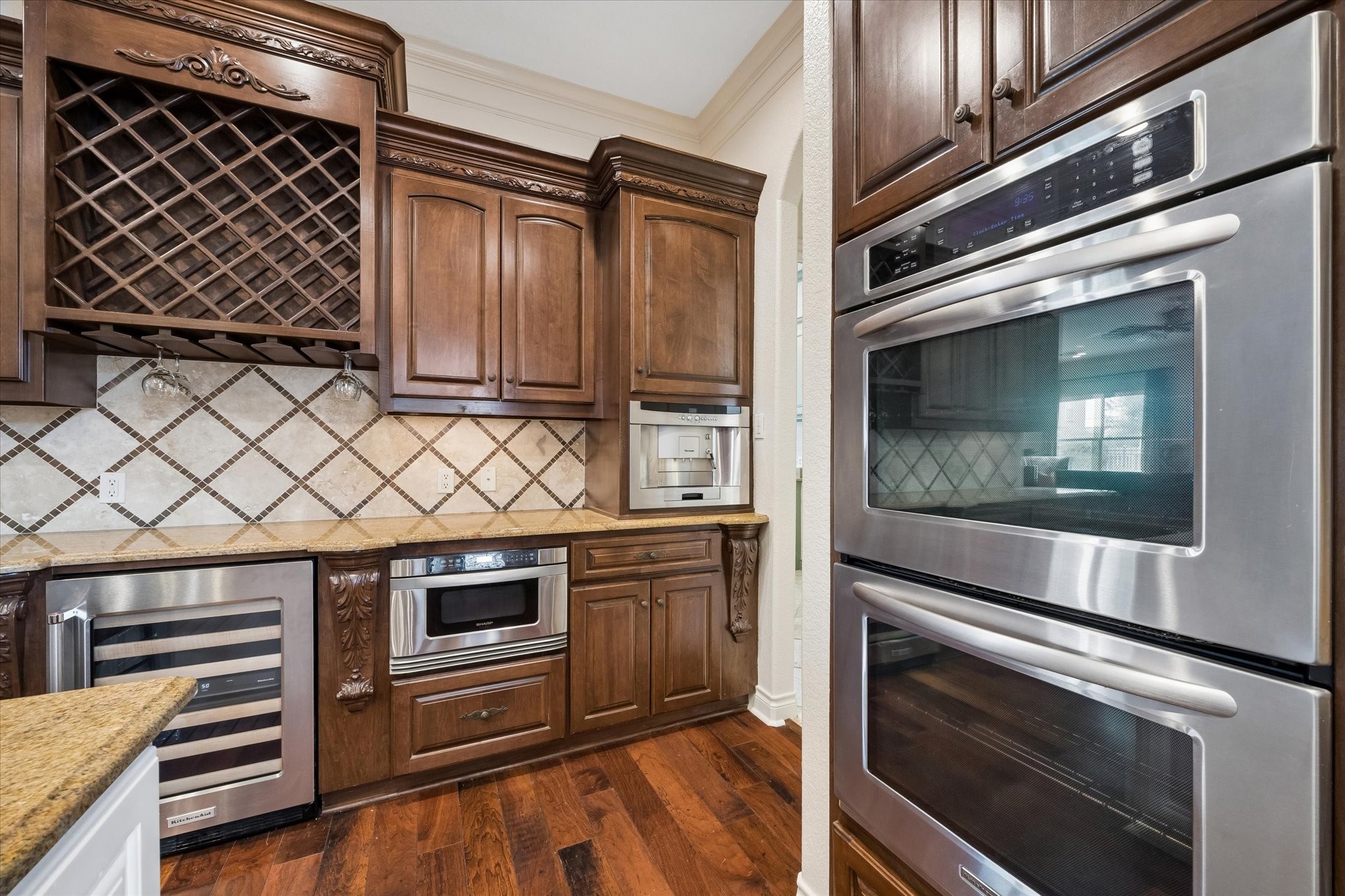 2103 Airline Drive, Friendswood, TX 77546
