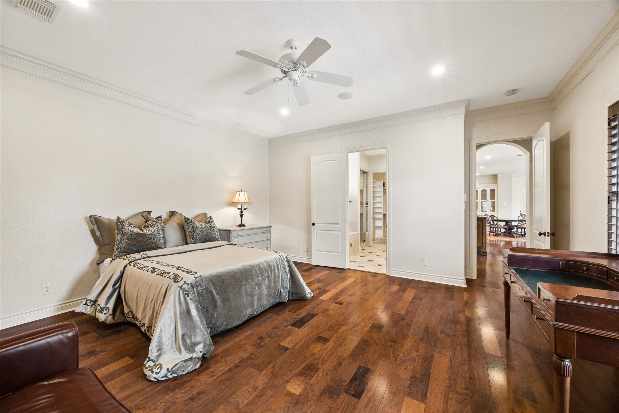2103 Airline Drive, Friendswood, TX 77546