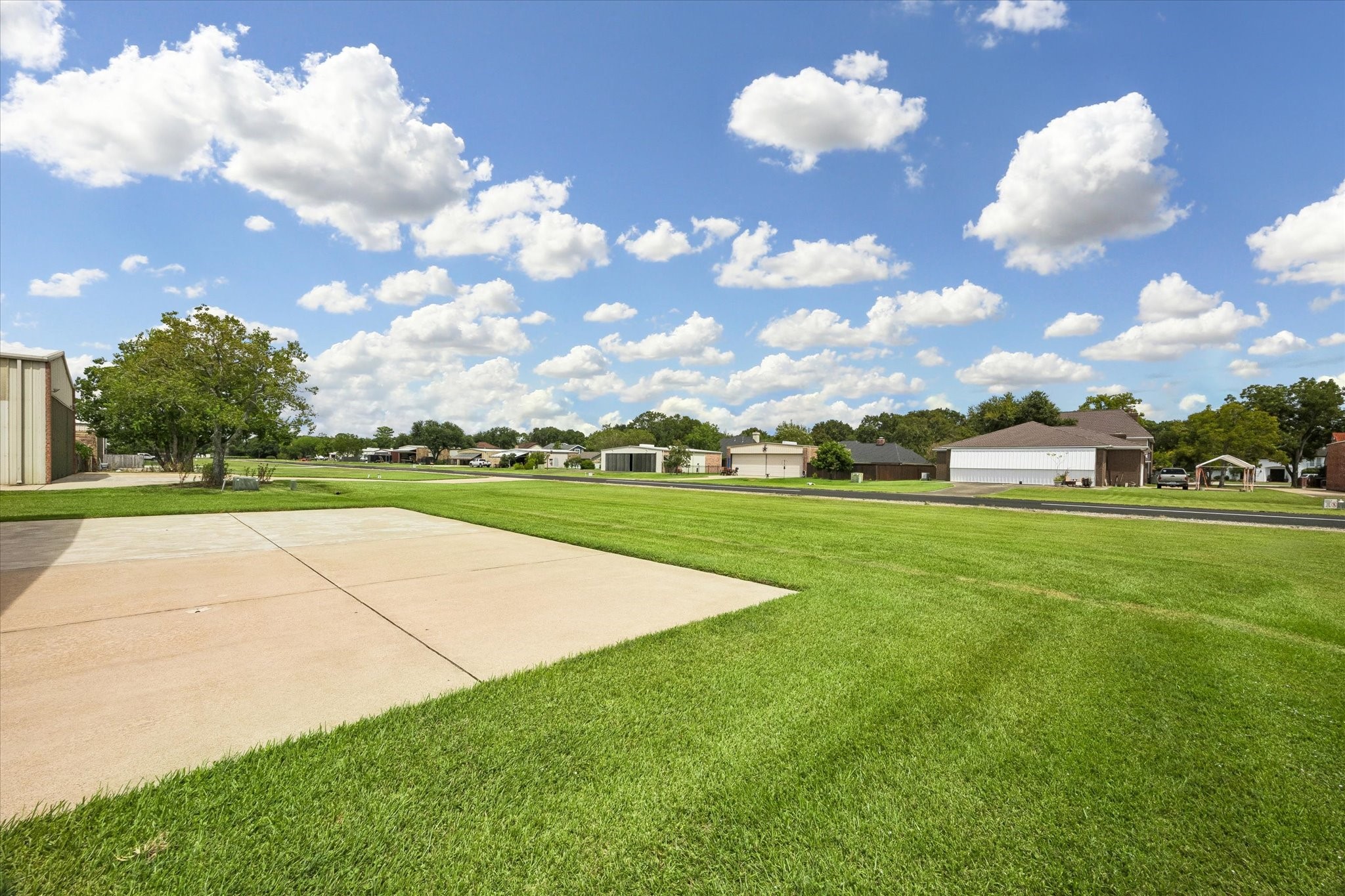 2103 Airline Drive, Friendswood, TX 77546