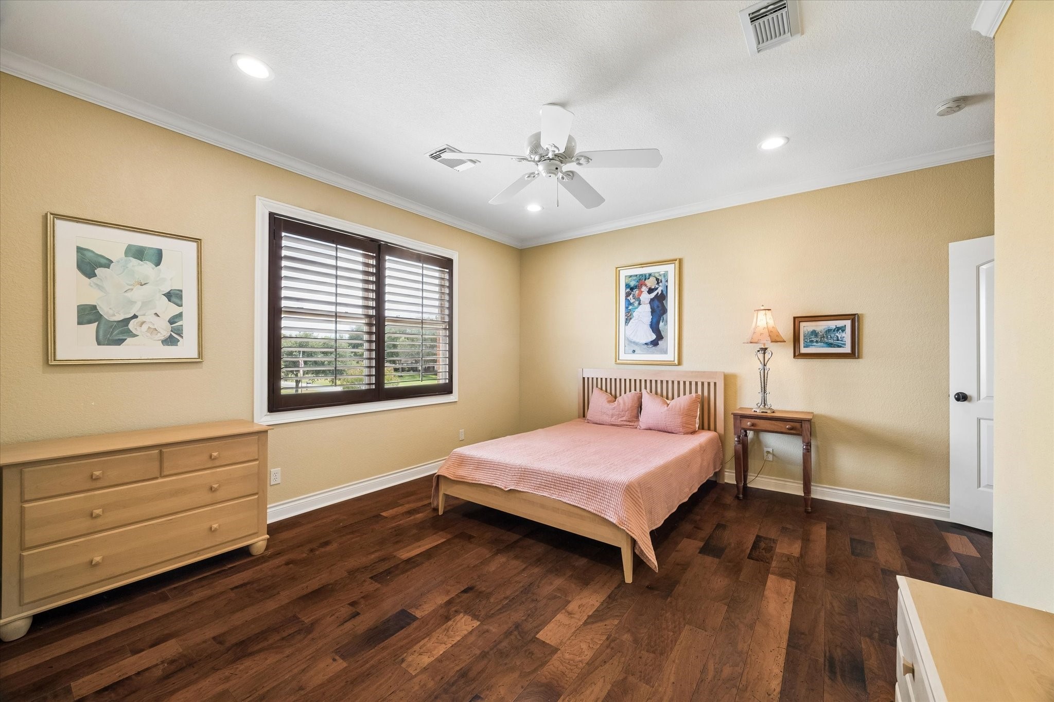 2103 Airline Drive, Friendswood, TX 77546