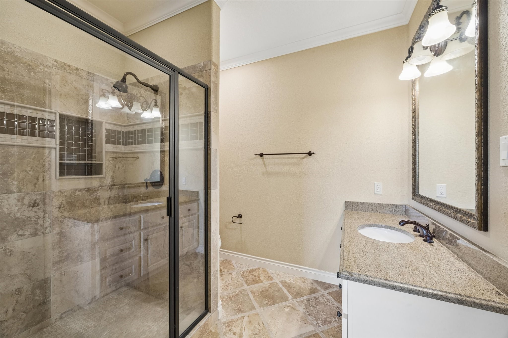 2103 Airline Drive, Friendswood, TX 77546
