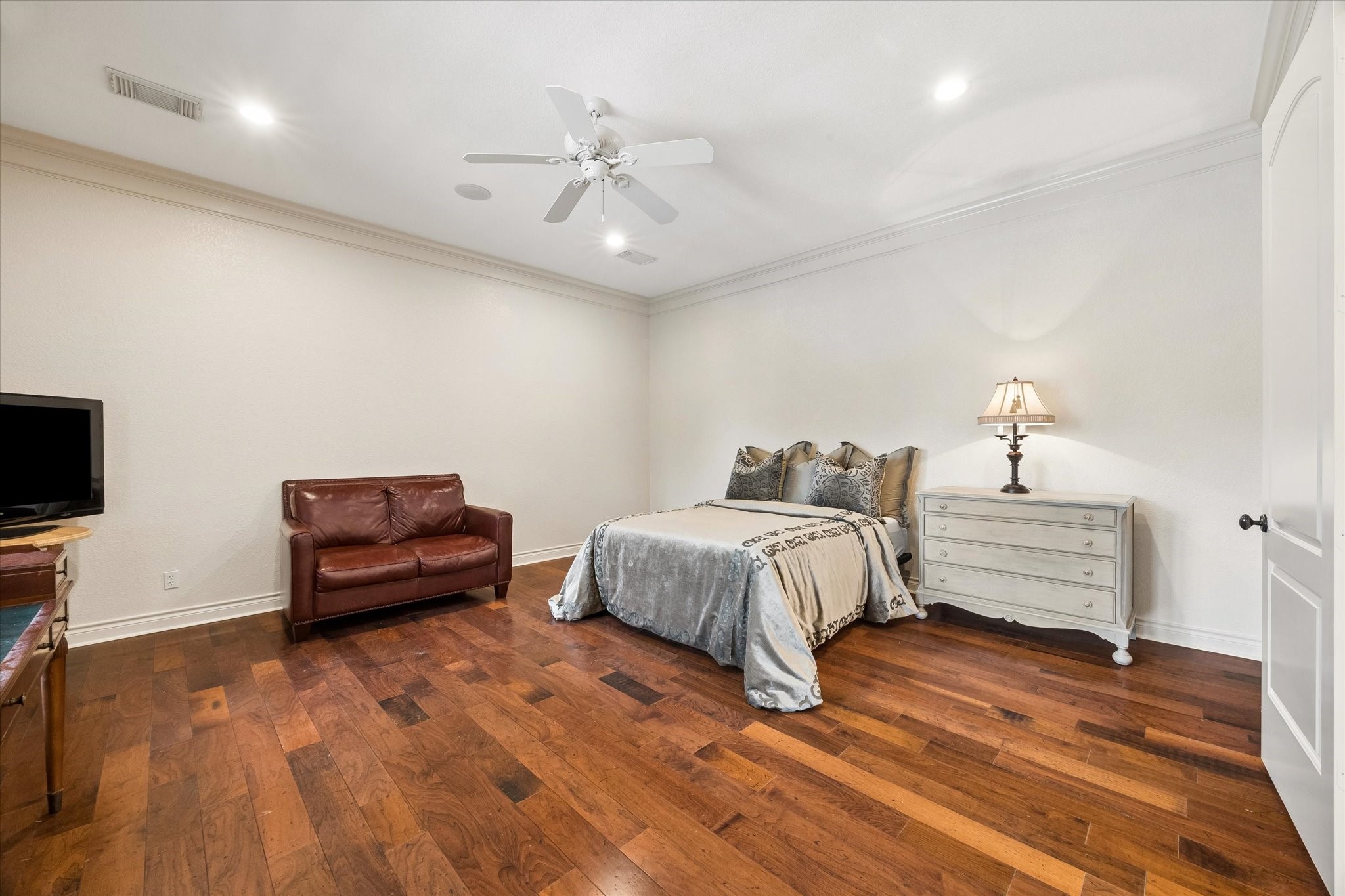 2103 Airline Drive, Friendswood, TX 77546