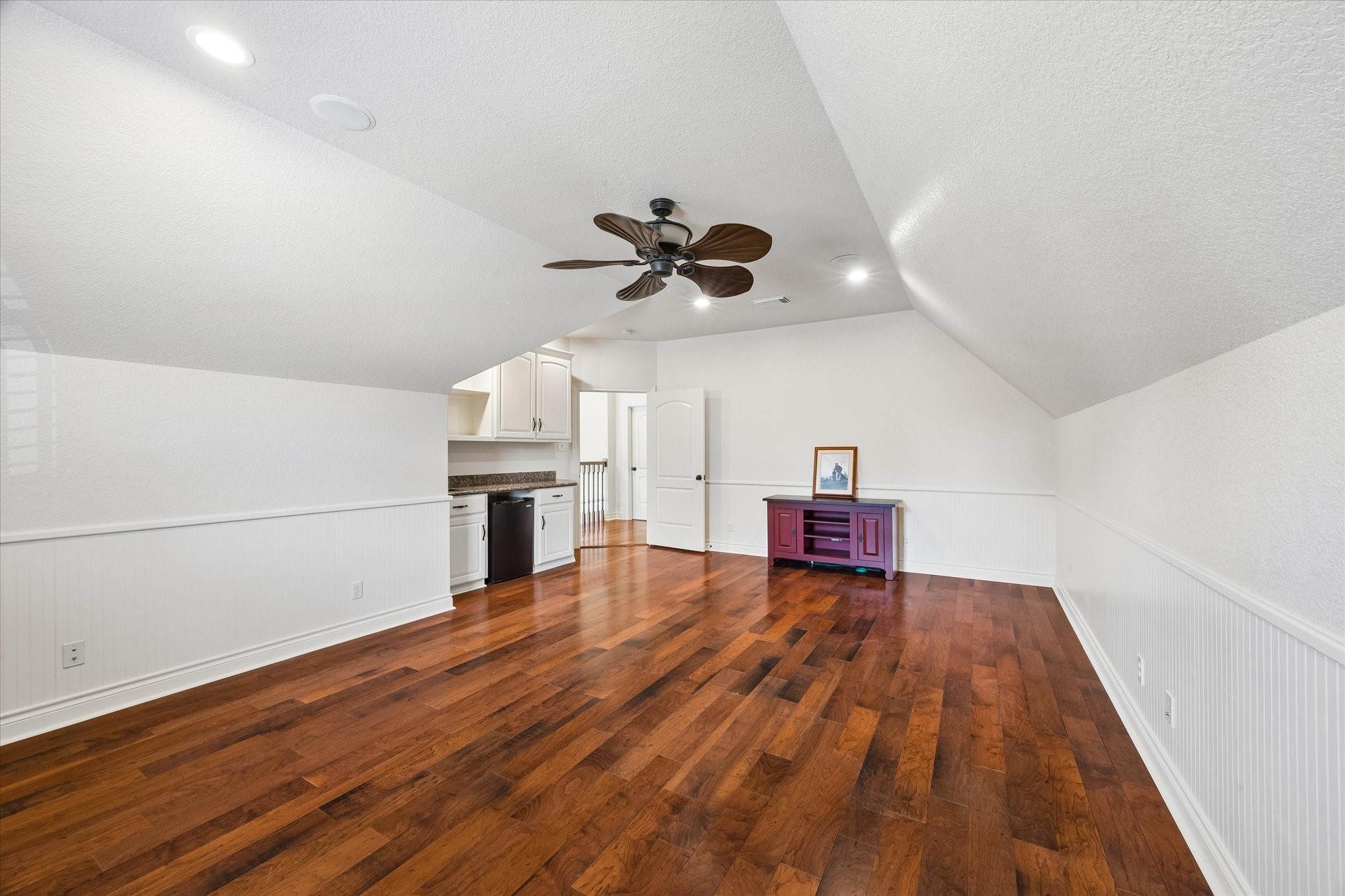 2103 Airline Drive, Friendswood, TX 77546