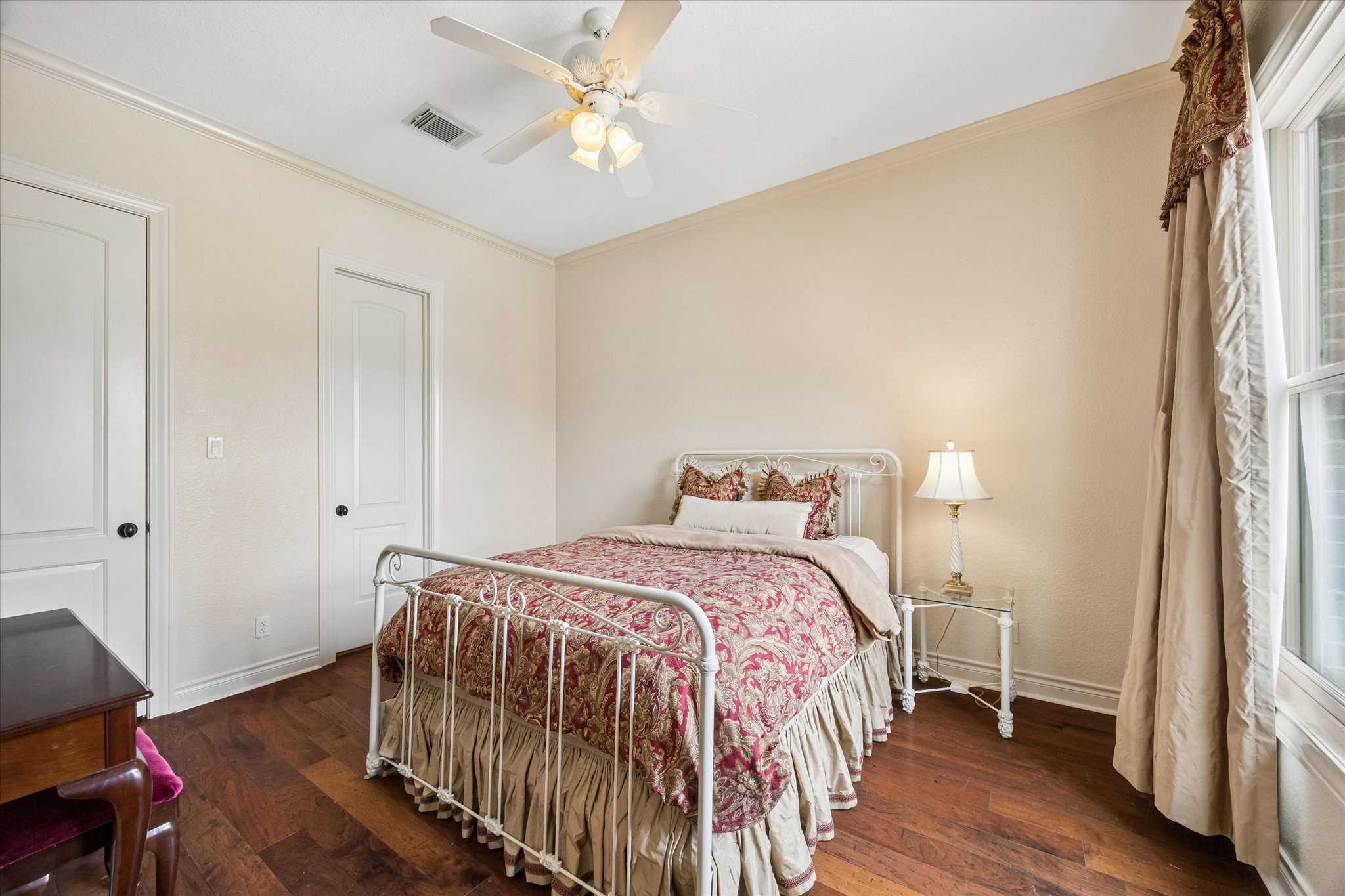 2103 Airline Drive, Friendswood, TX 77546