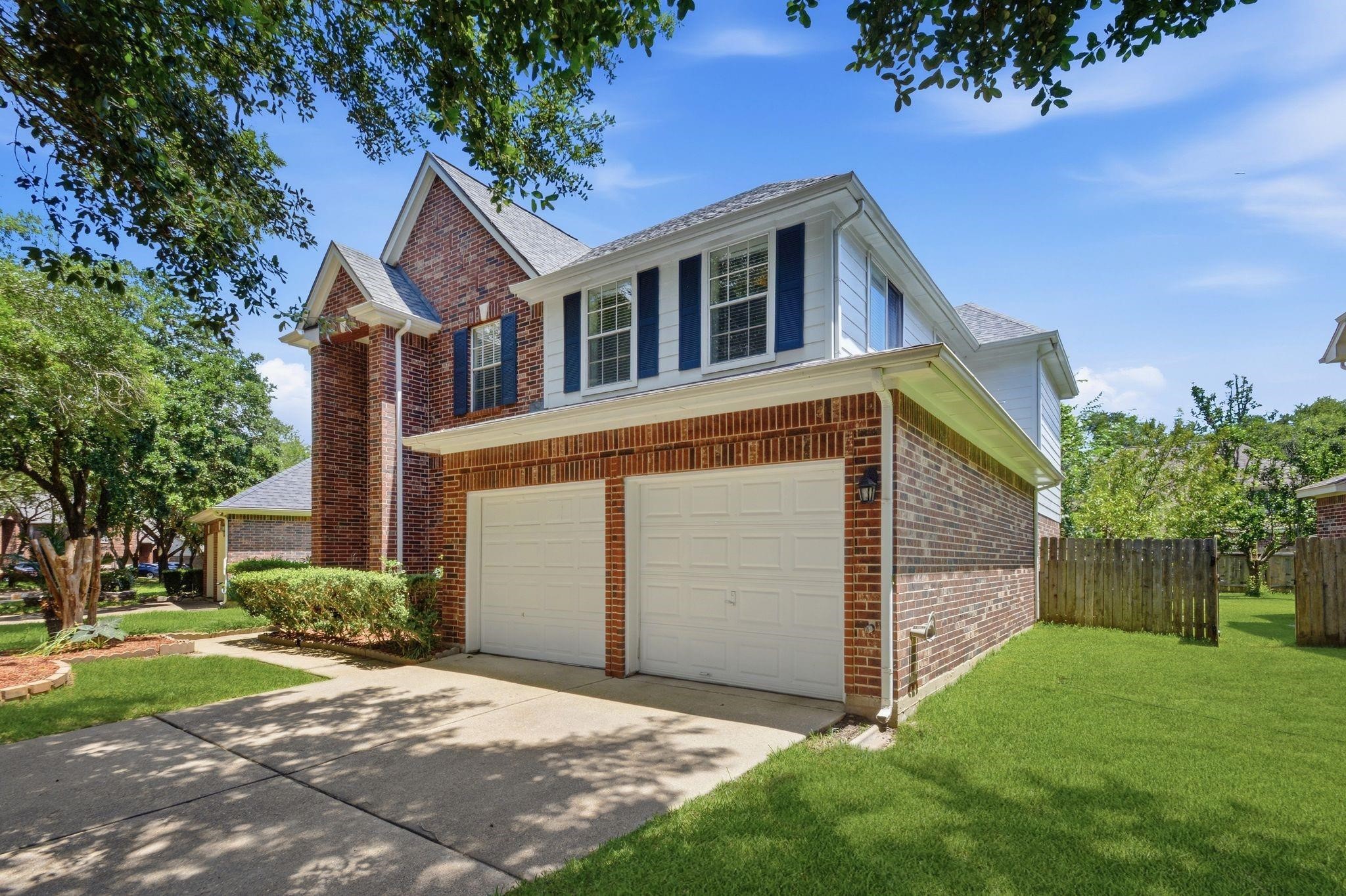 3126 Waters View Dr, Sugar Land, TX 77478