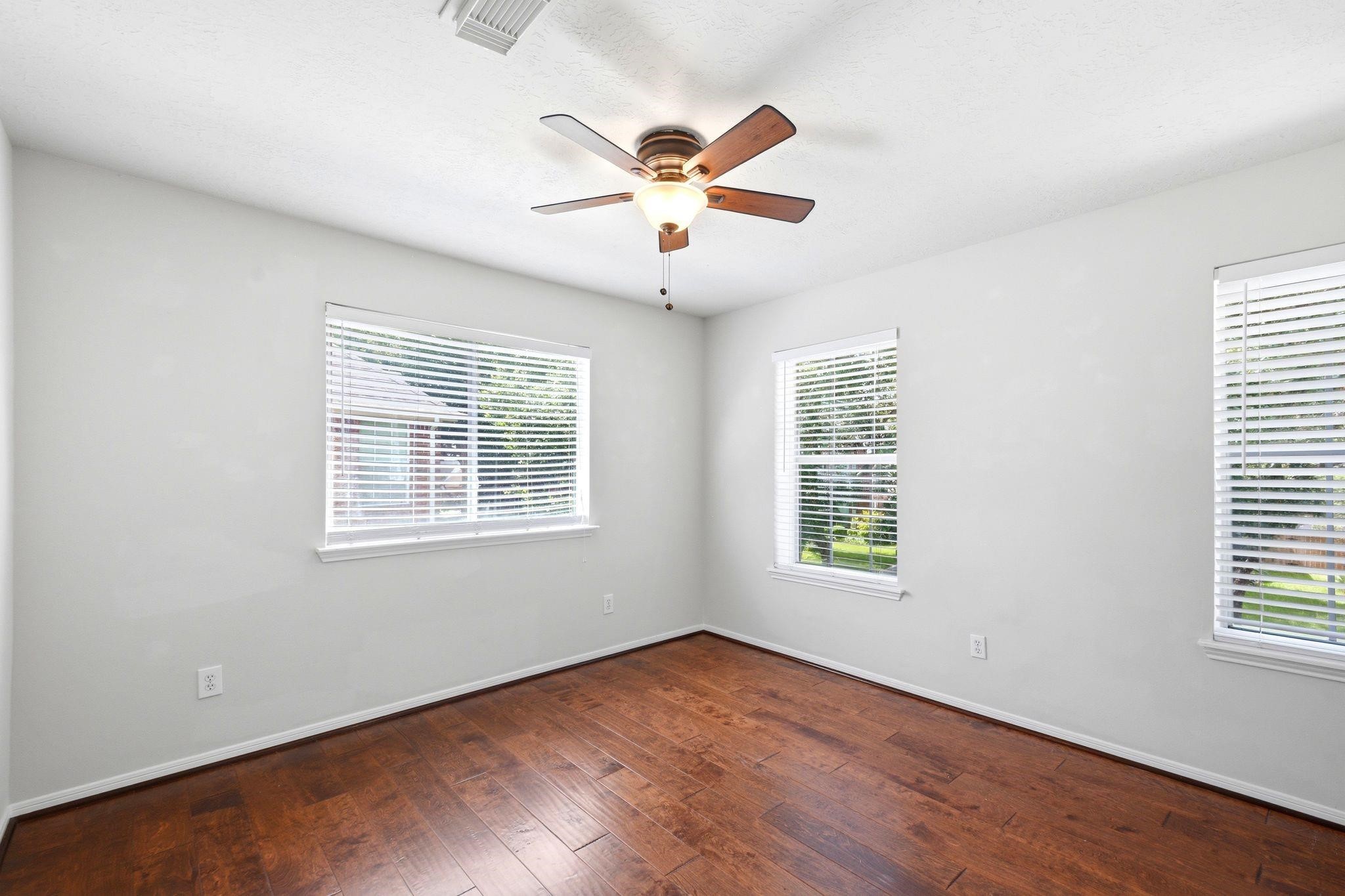 3126 Waters View Dr, Sugar Land, TX 77478