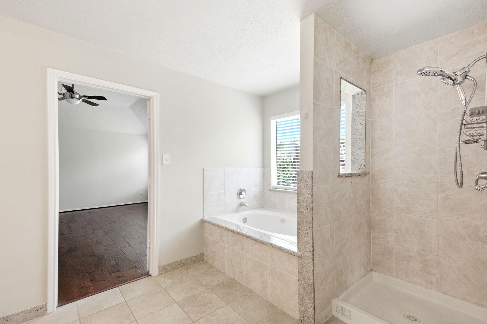 3126 Waters View Dr, Sugar Land, TX 77478