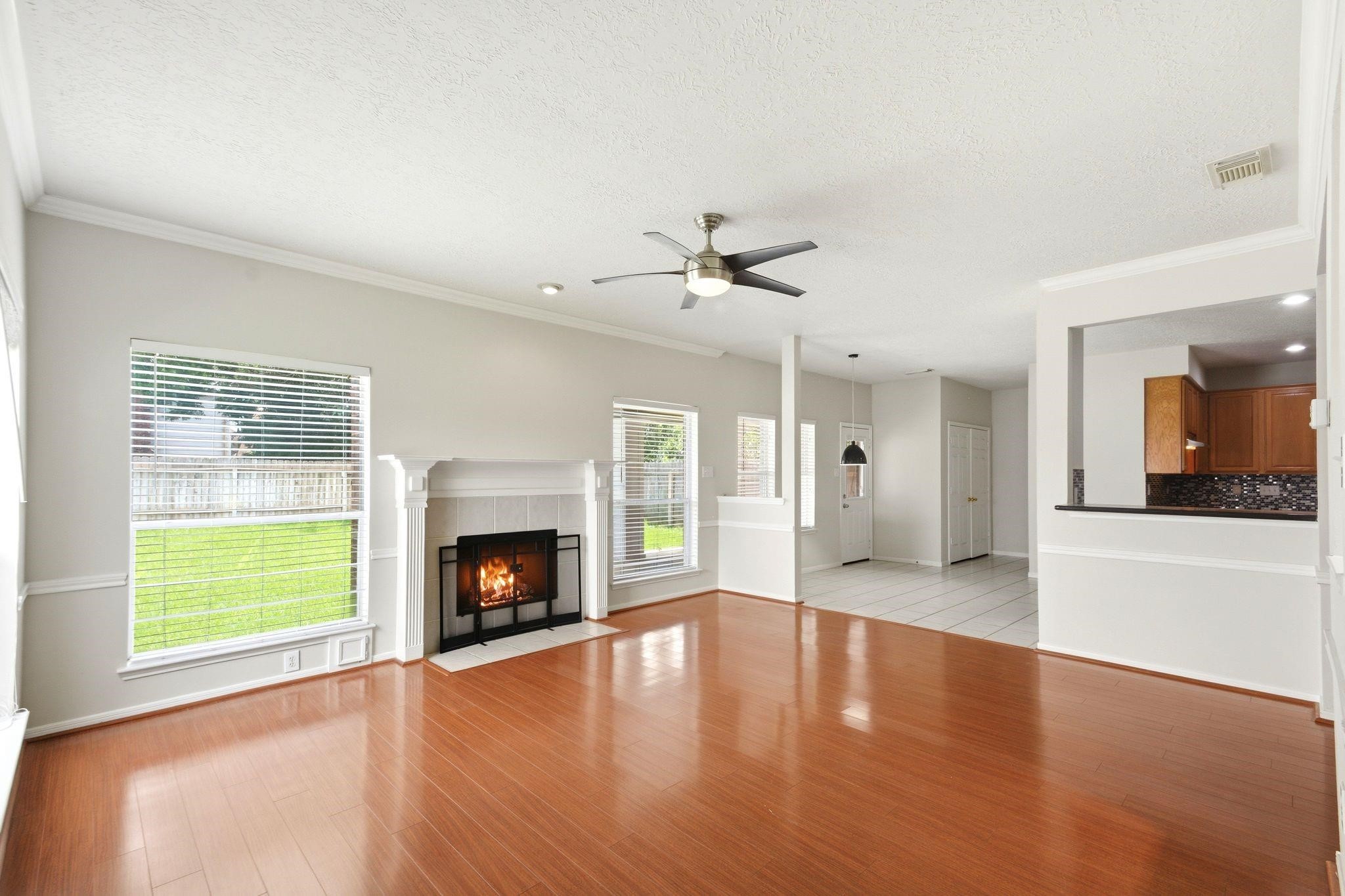 3126 Waters View Dr, Sugar Land, TX 77478