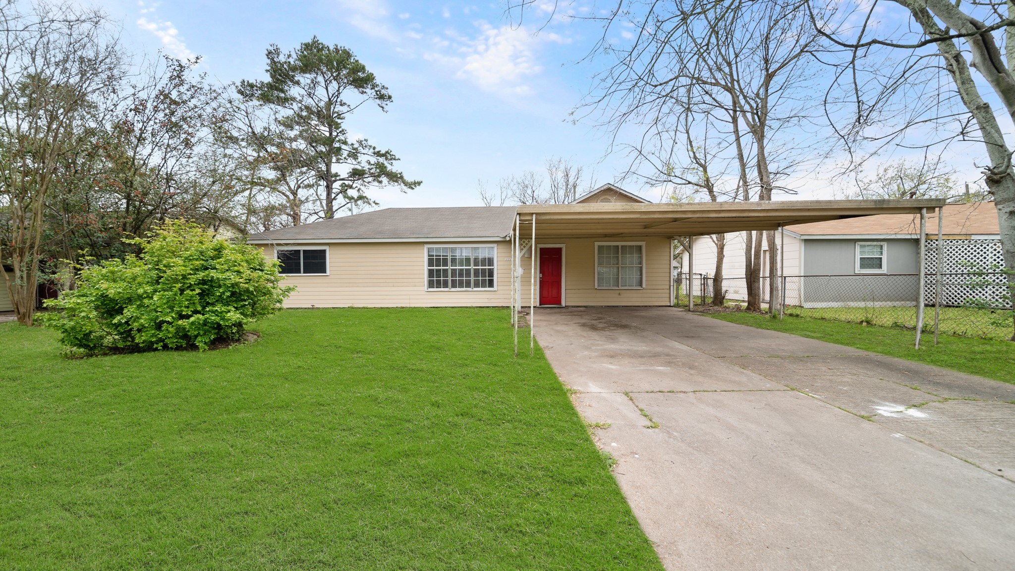 2426 Estate Drive, Deer Park, TX 77536 2426 Estate Drive, Deer Park, TX 77536