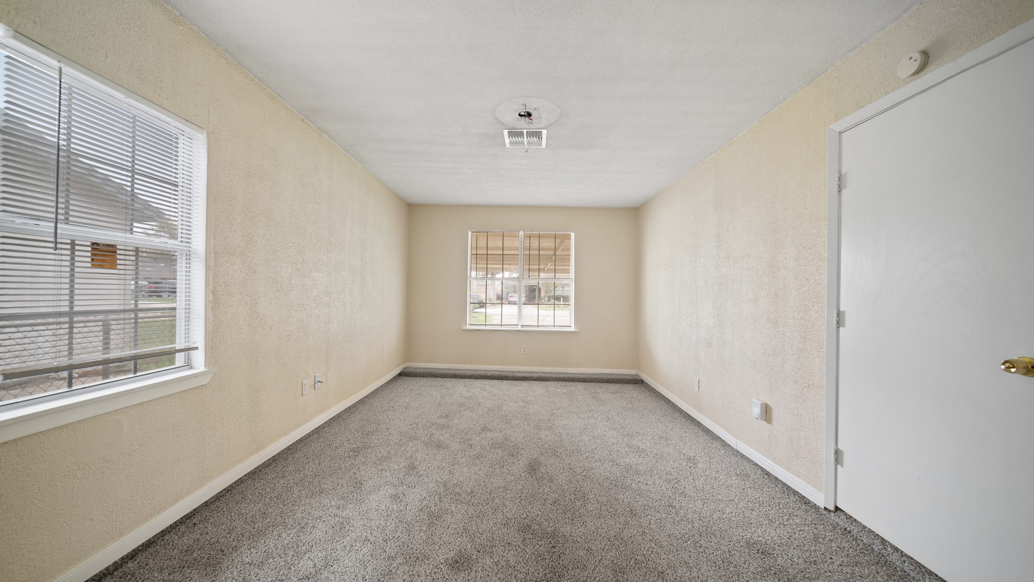 2426 Estate Drive, Deer Park, TX 77536 2426 Estate Drive, Deer Park, TX 77536