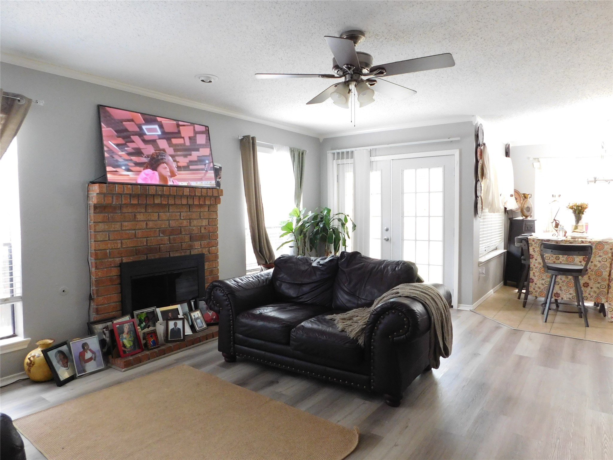 1703 Regal Blue Court, Fresno, TX 77545