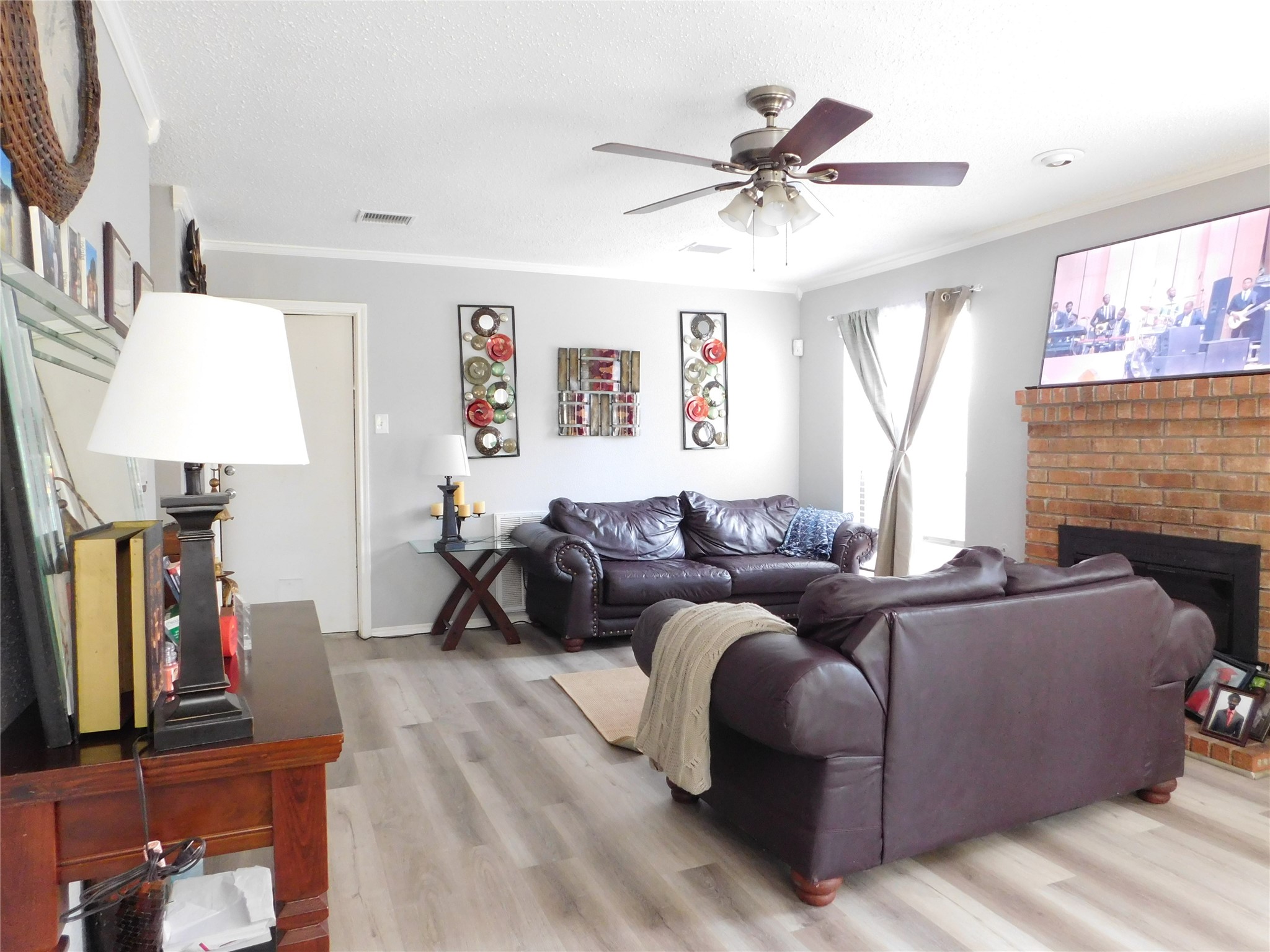 1703 Regal Blue Court, Fresno, TX 77545