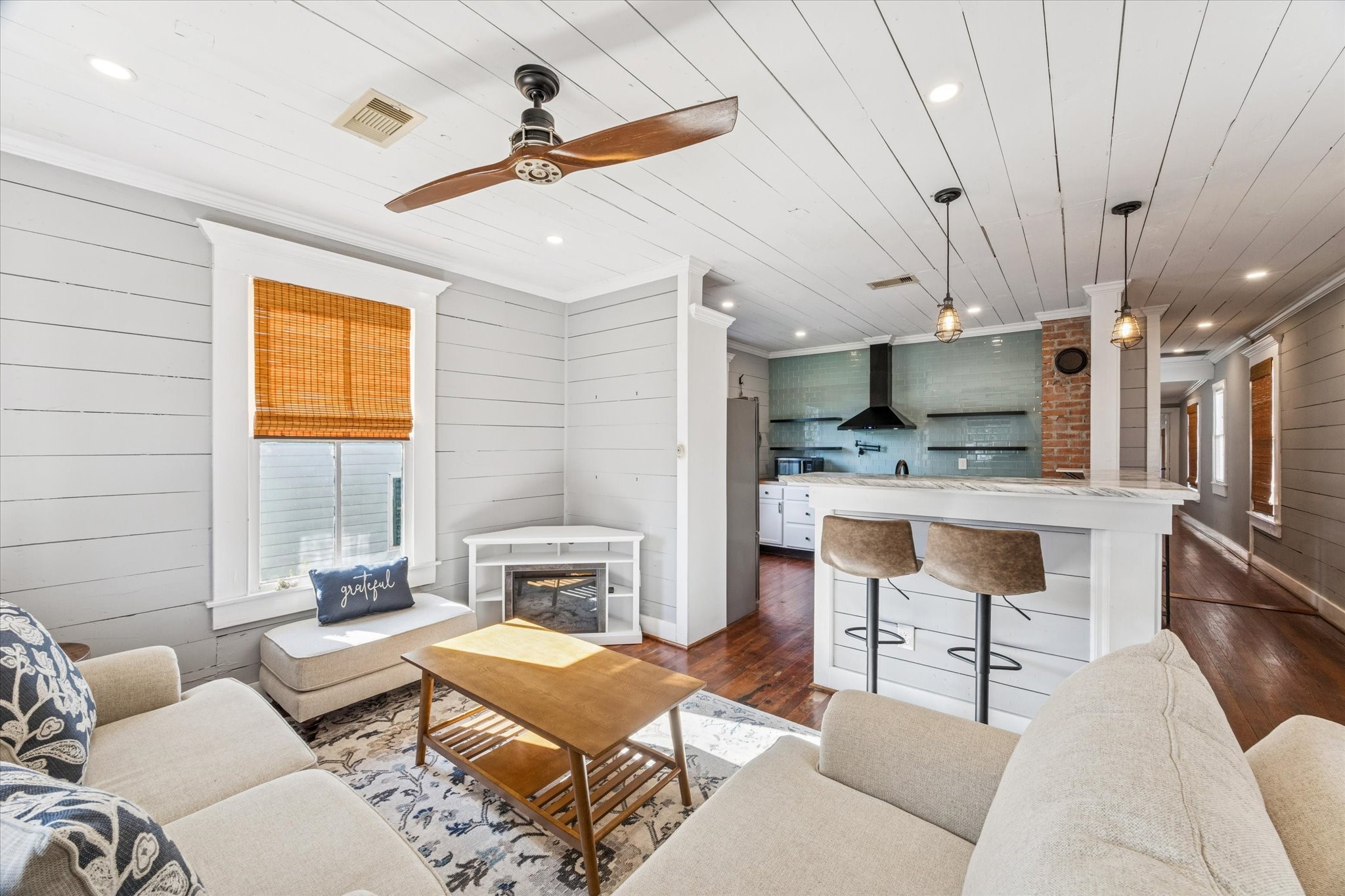 2520 Ave L, Galveston, TX 77550 2520 Ave L, Galveston, TX 77550