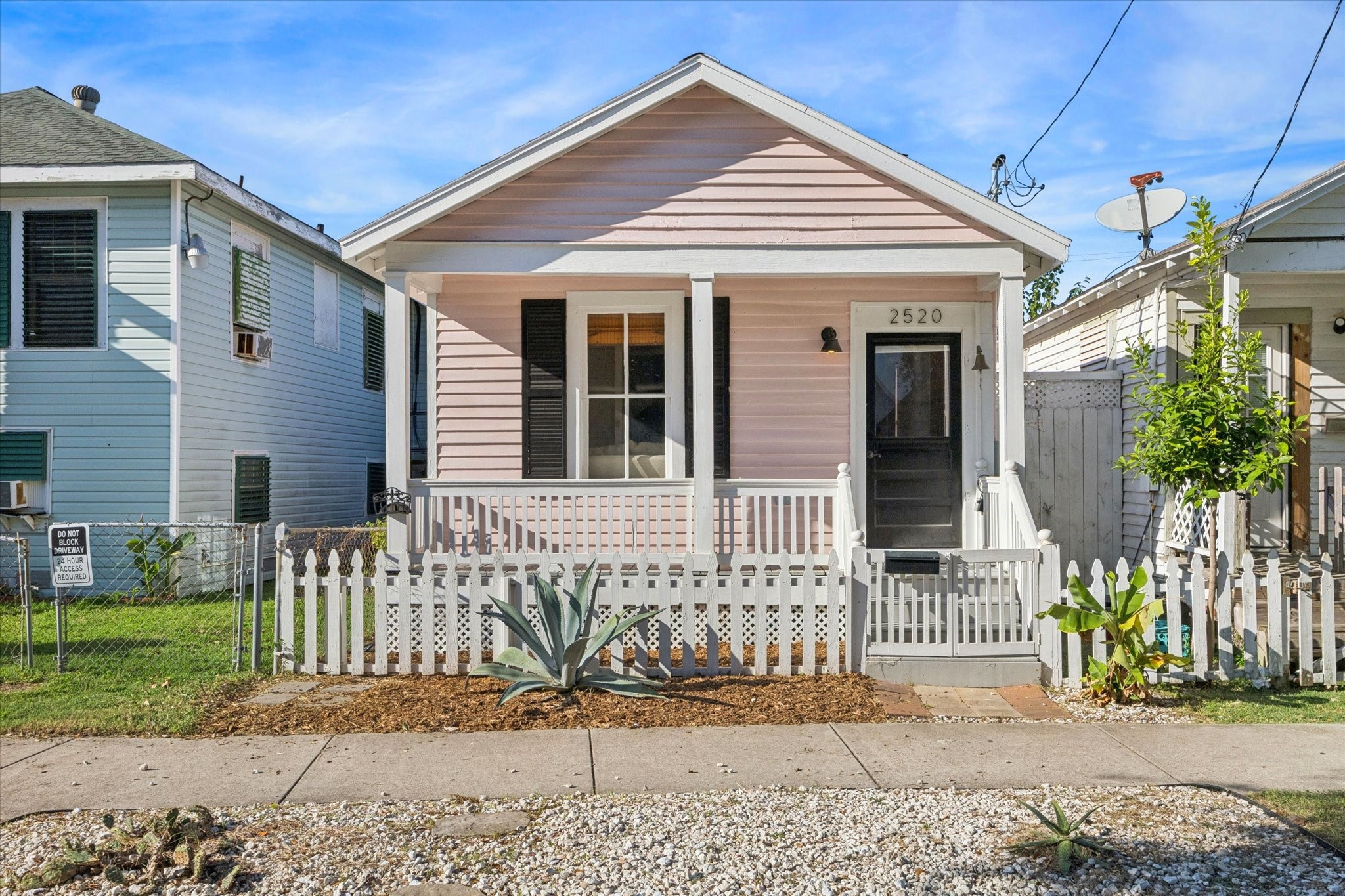 2520 Ave L, Galveston, TX 77550 2520 Ave L, Galveston, TX 77550