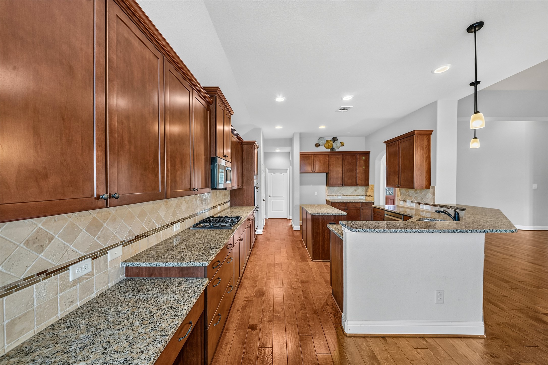 Whether you enjoy cooking and/or entertaining, this kitchen is truly a dream.