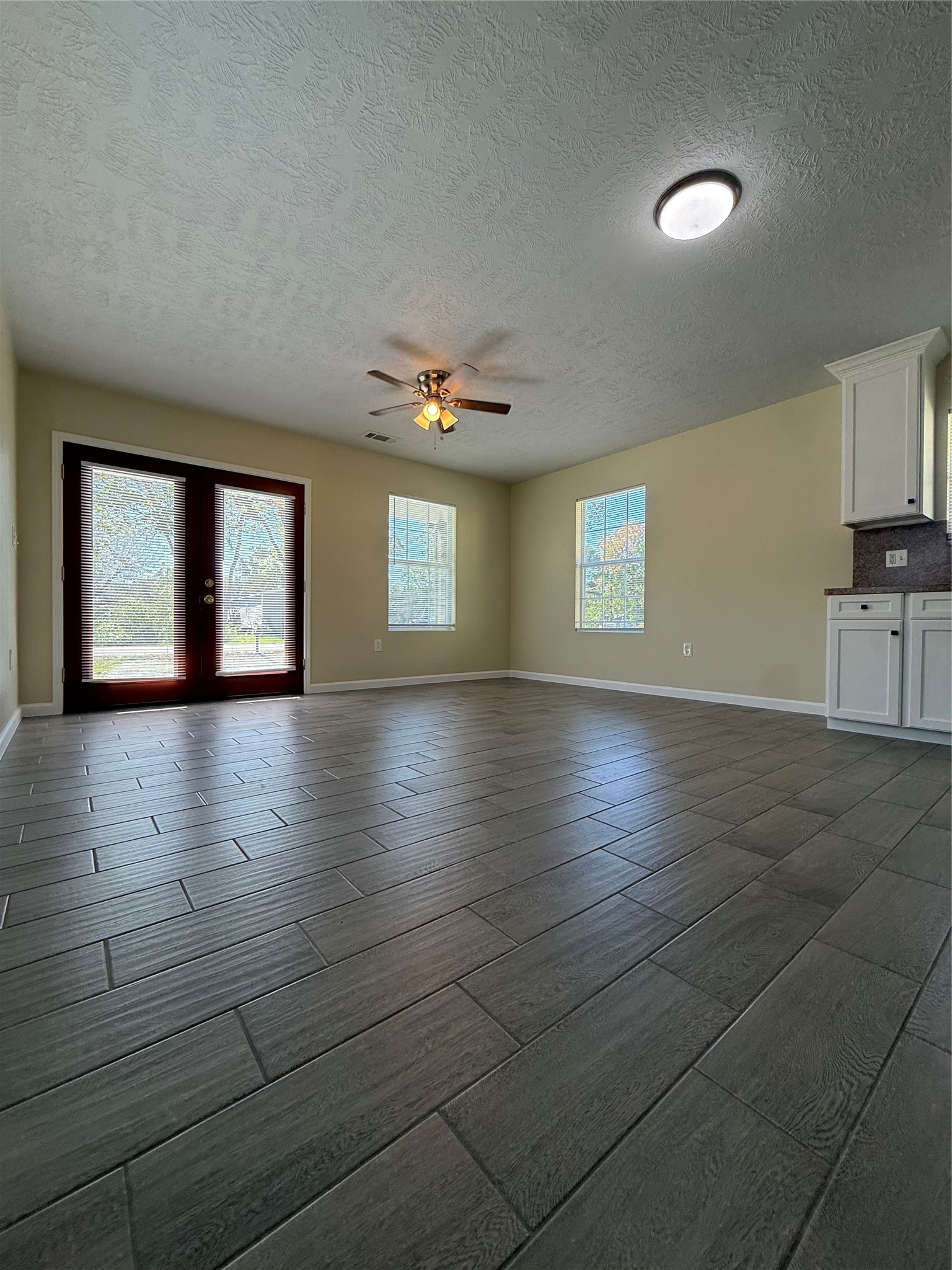 310 Misty Day Lane, Crosby, TX 77532