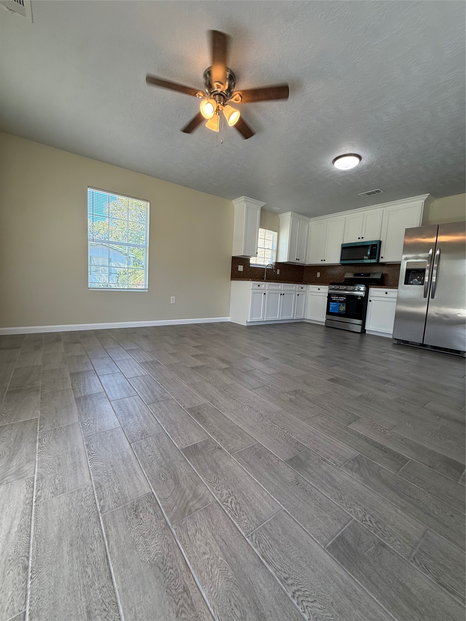 310 Misty Day Lane, Crosby, TX 77532