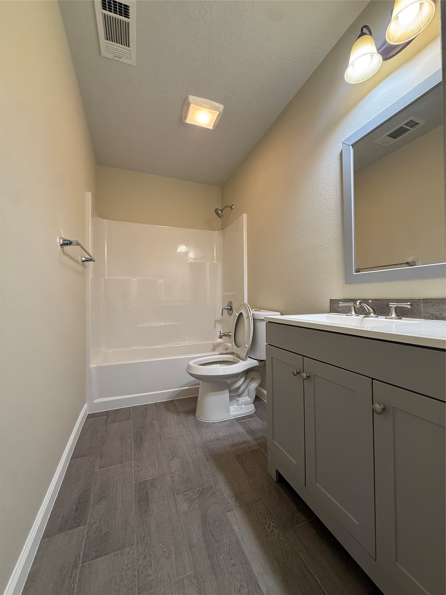 310 Misty Day Lane, Crosby, TX 77532