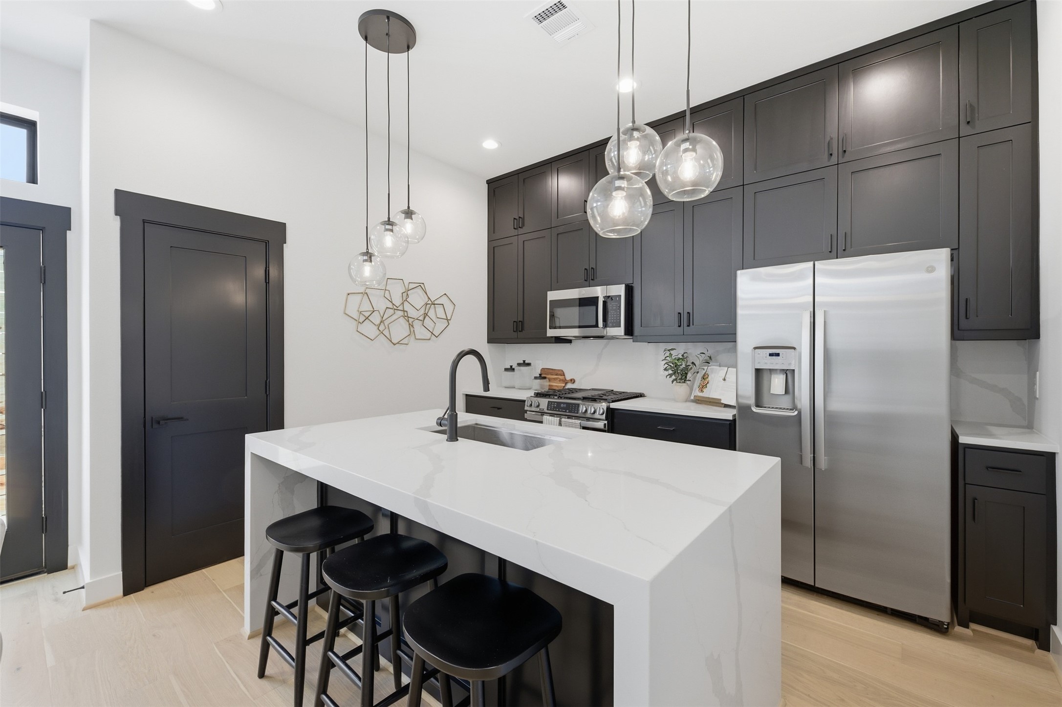 4605 Harrisburg Boulevard, #C, Houston, TX 77011