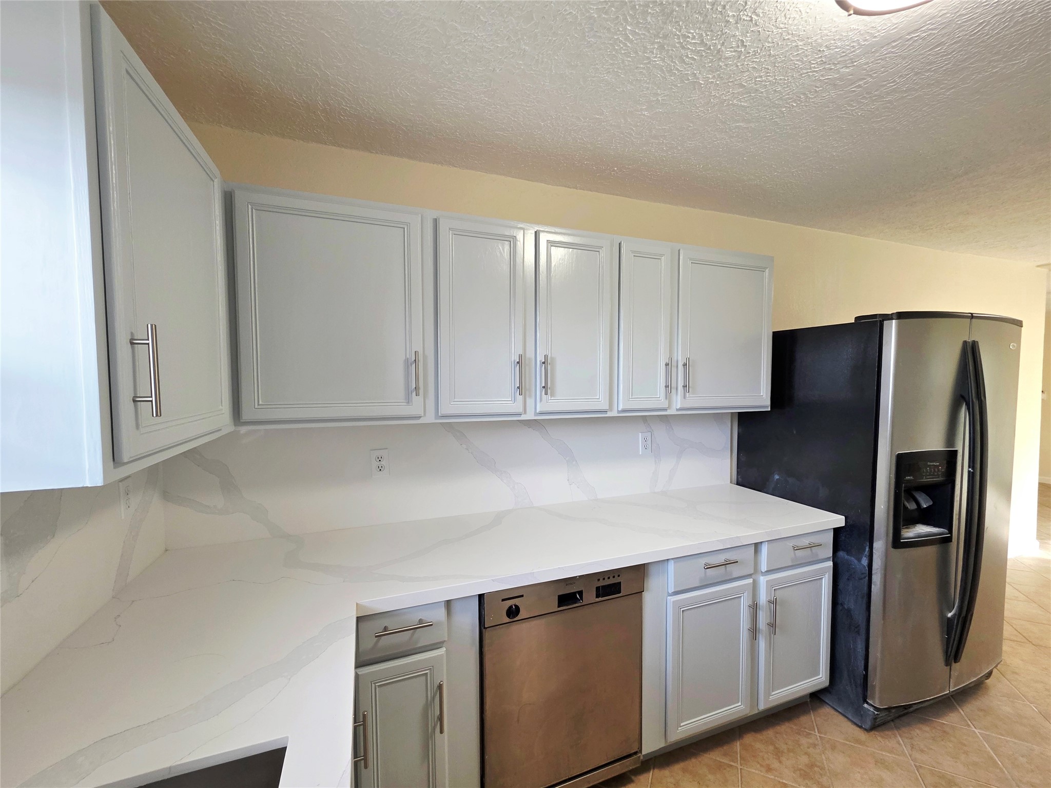 903 Beechgrove Drive, Webster, TX 77058