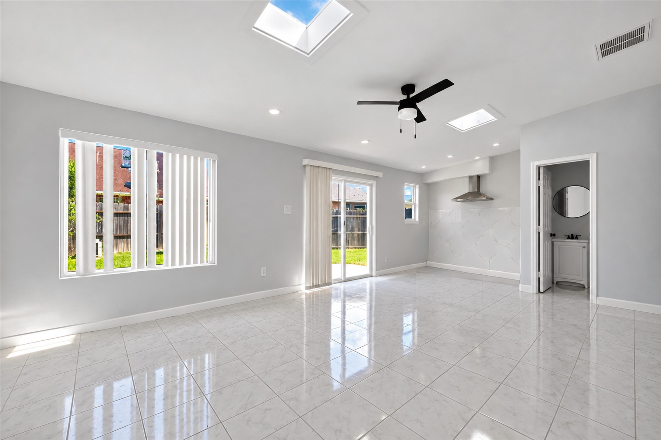 12214 Aspen Lane, Stafford, TX 77477
