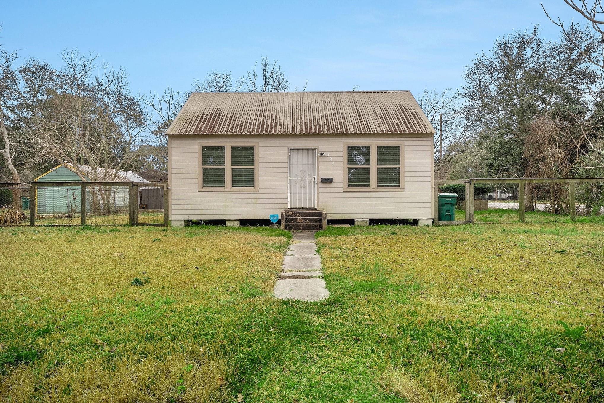 202 Beatrice Street, La Marque, TX 77568 202 Beatrice Street, La Marque, TX 77568