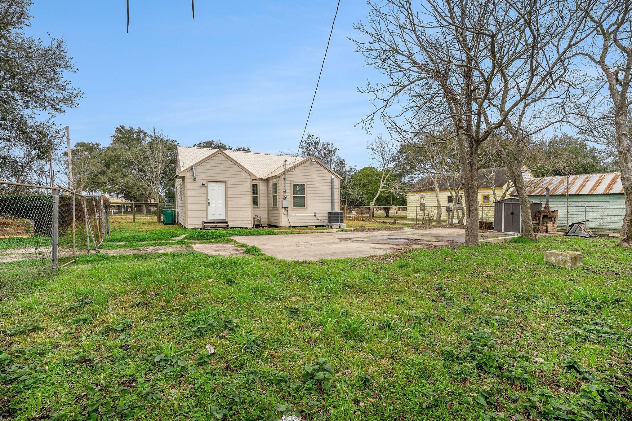202 Beatrice Street, La Marque, TX 77568