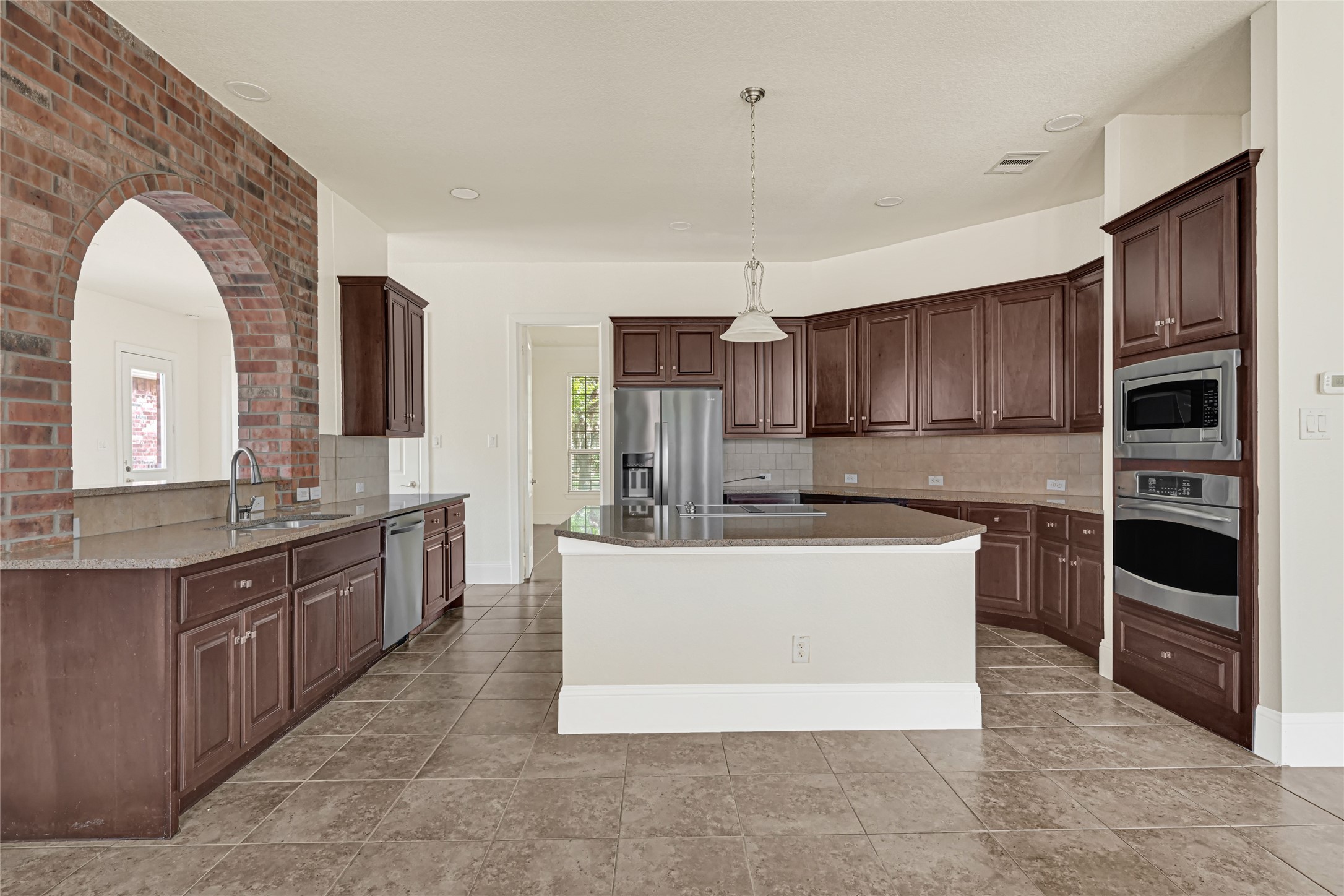 4526 Broken Rock Lane, Sugar Land, TX 77479
