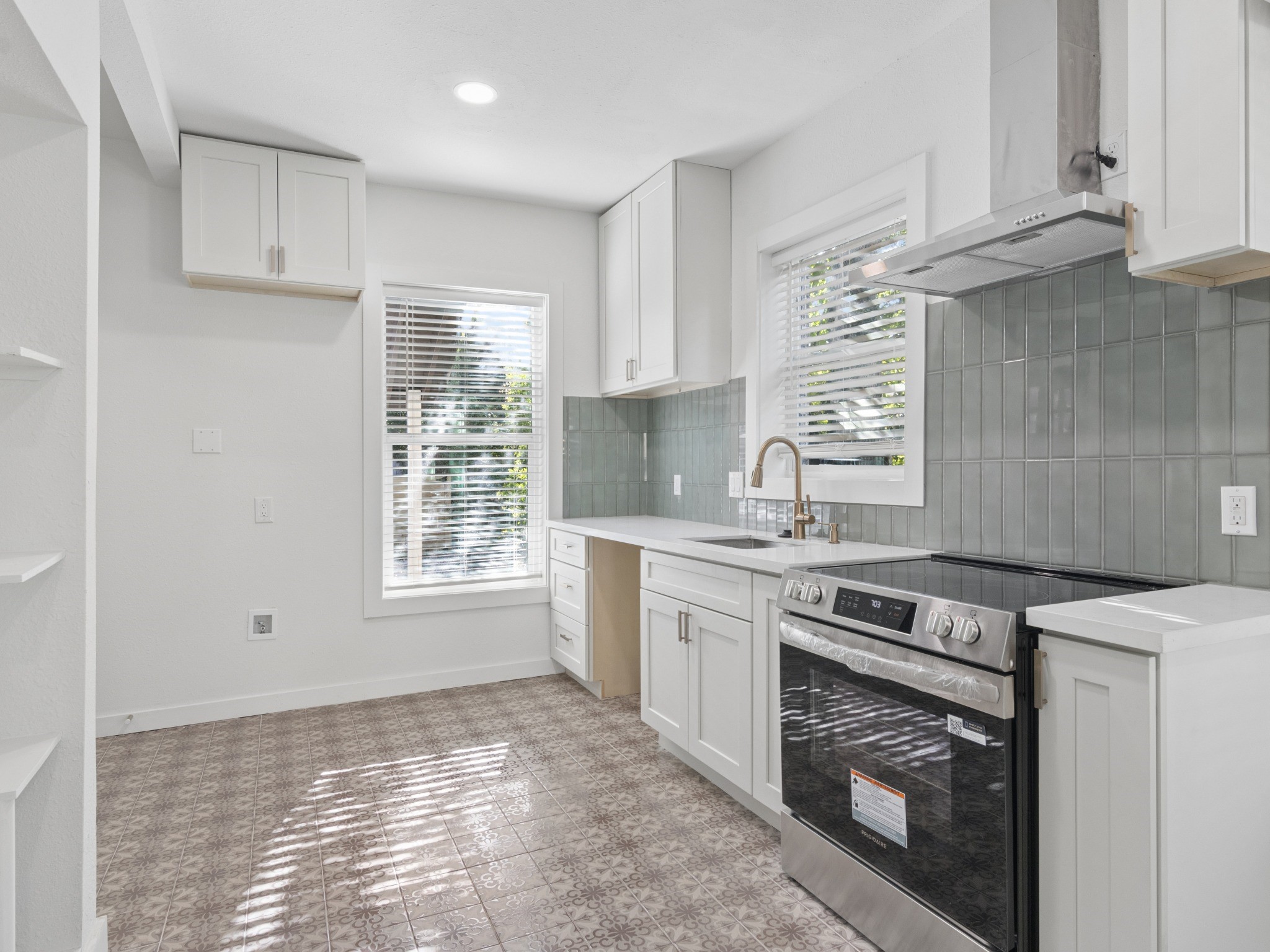 2516 Arbor Street, Houston, TX 77004 2516 Arbor Street, Houston, TX 77004
