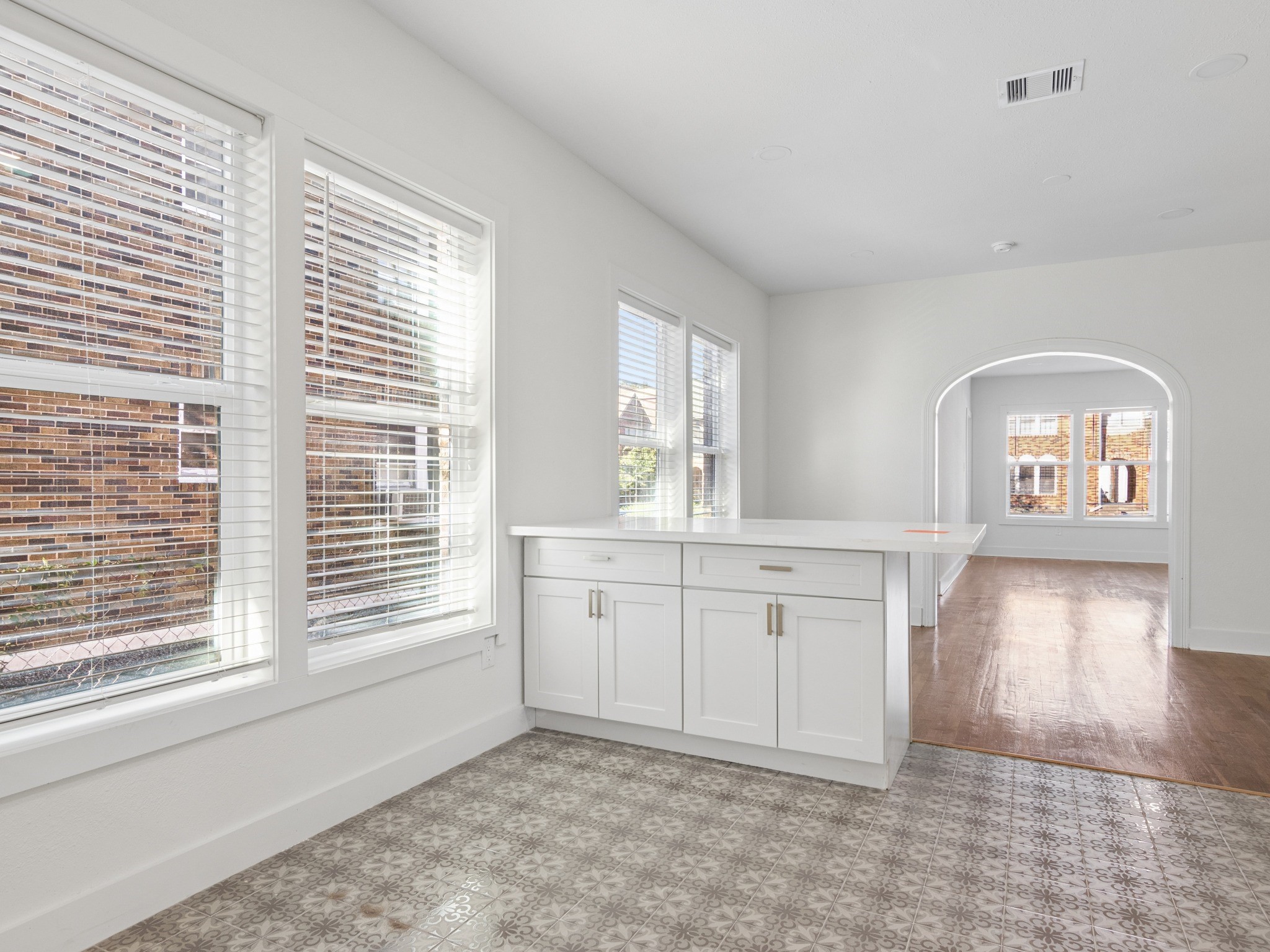 2516 Arbor Street, Houston, TX 77004 2516 Arbor Street, Houston, TX 77004