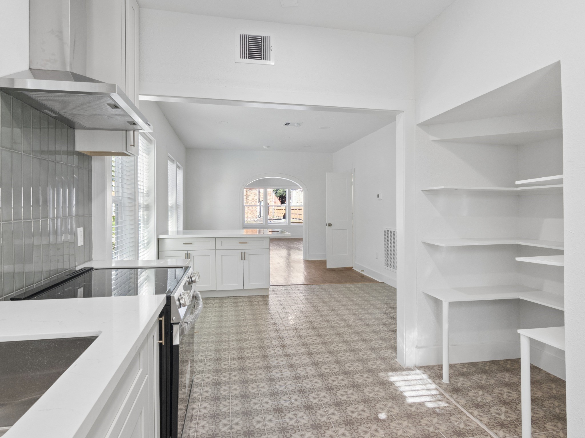 2516 Arbor Street, Houston, TX 77004 2516 Arbor Street, Houston, TX 77004