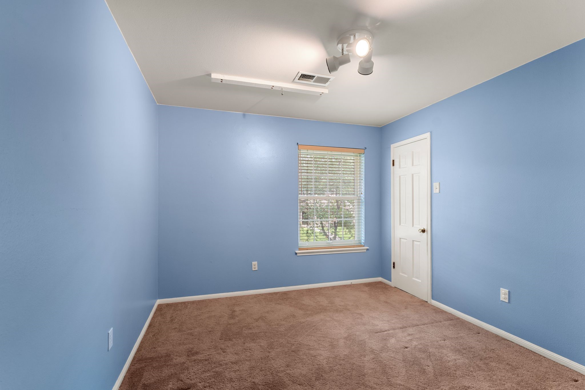 14535 Carolcrest Drive, Houston, TX 77079