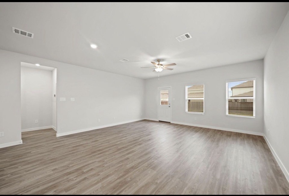 12030 Curlin Drive, Willis, TX 77318 12030 Curlin Drive, Willis, TX 77318