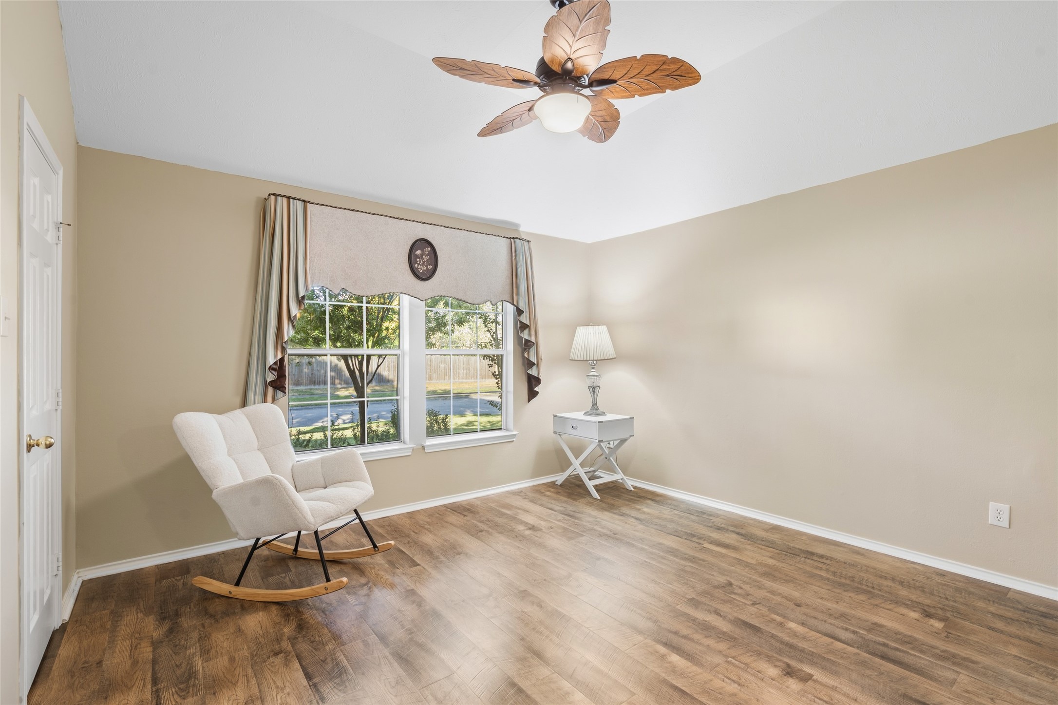 2876 Morning Pond Lane, Dickinson, TX 77539