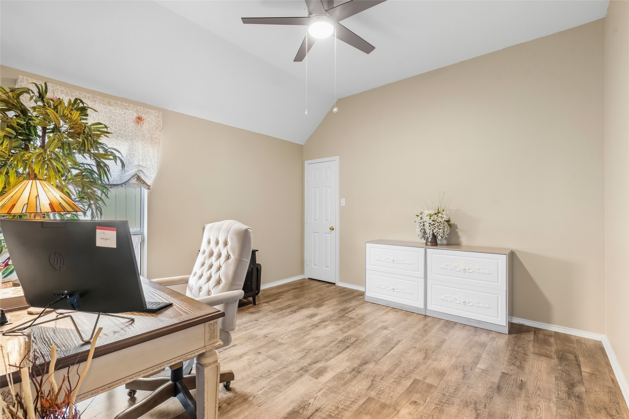 2876 Morning Pond Lane, Dickinson, TX 77539