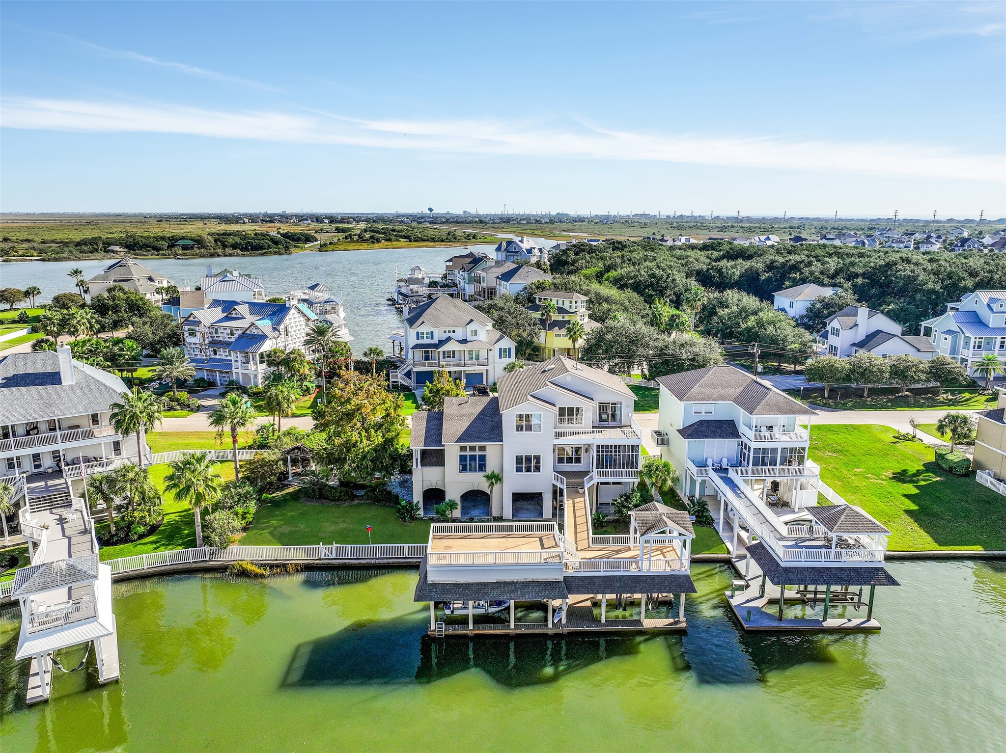 3310 Eckert Drive, Galveston, TX 77554