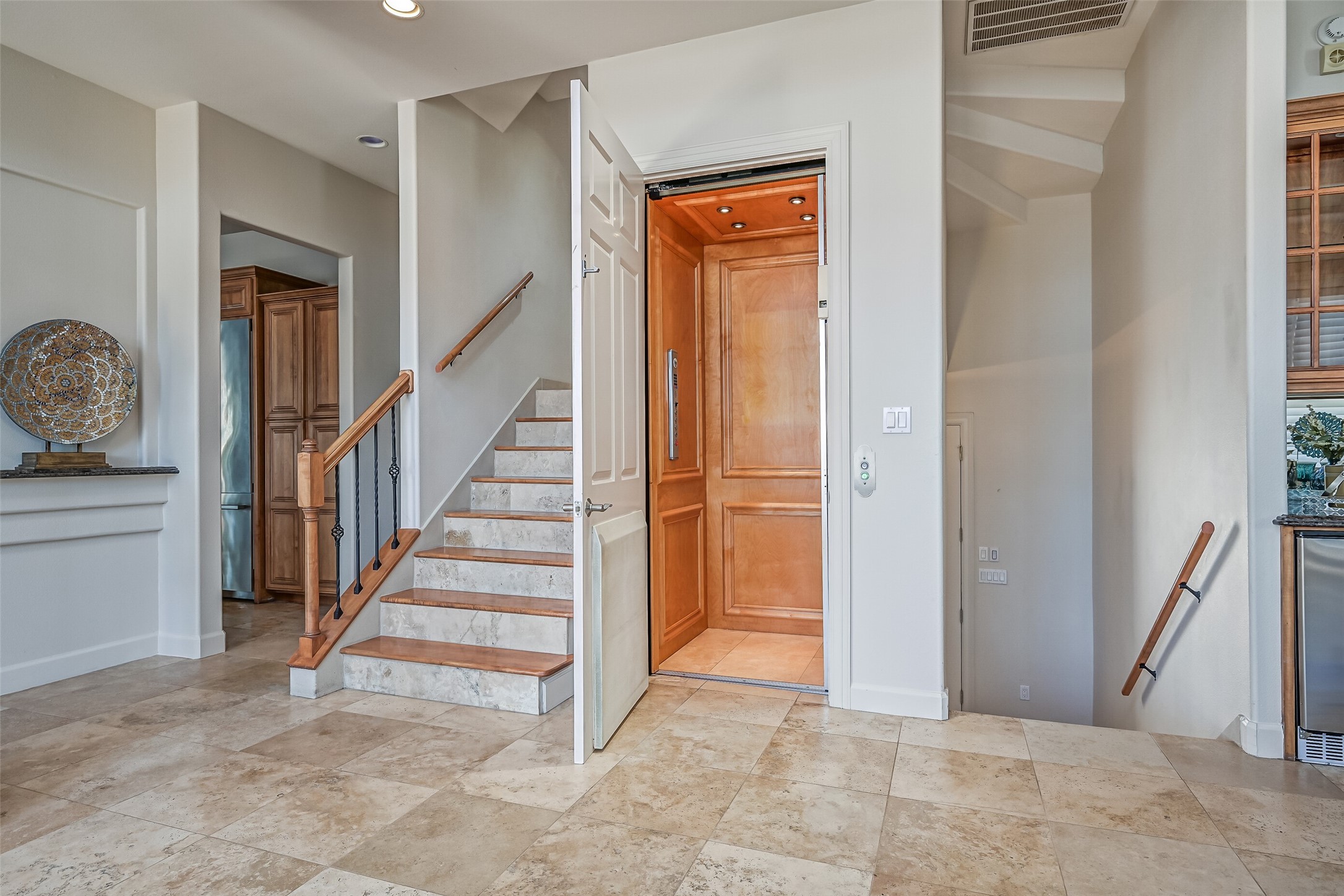 3310 Eckert Drive, Galveston, TX 77554