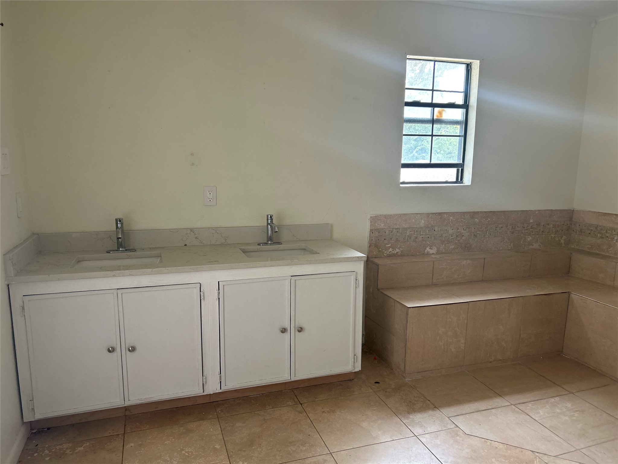 802 Marne Lane, Houston, TX 77090