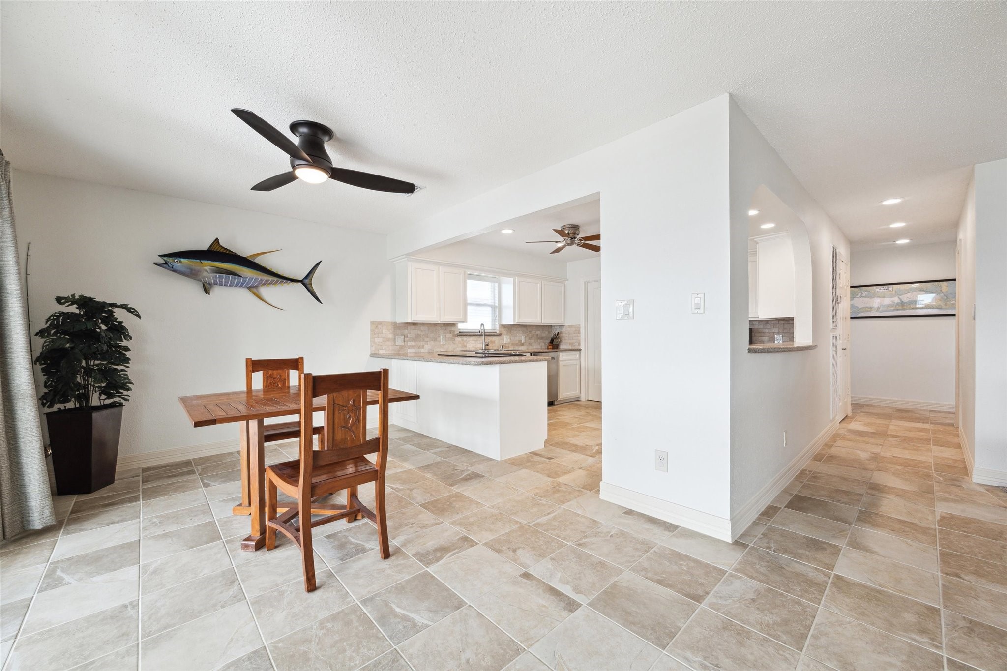 223 Easterly Drive, Tiki Island, TX 77554