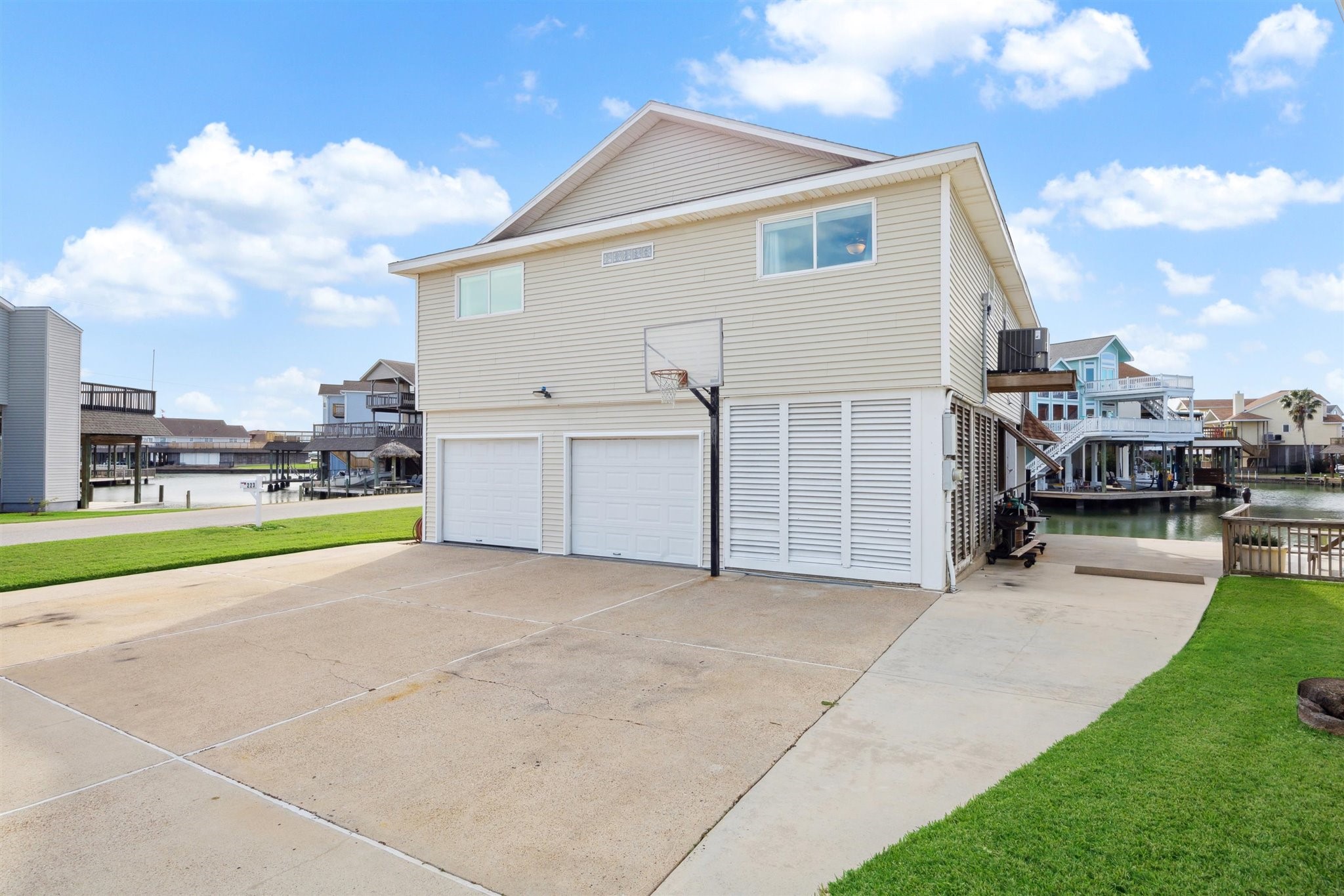 front drive has room for expansion