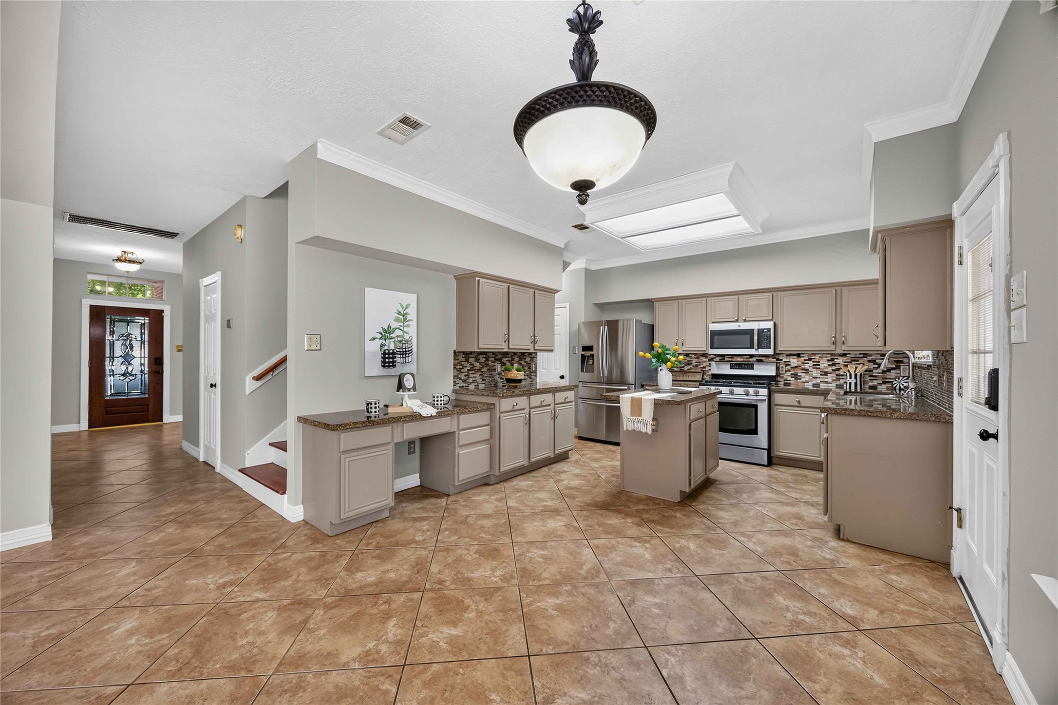 11618 Peachwood Lake Drive, Sugar Land, TX 77498